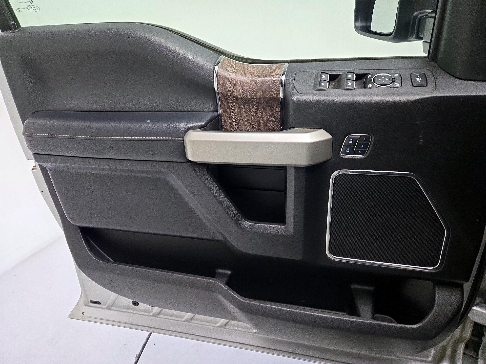 Thumbnail: 2017 Ford F-250 - 10