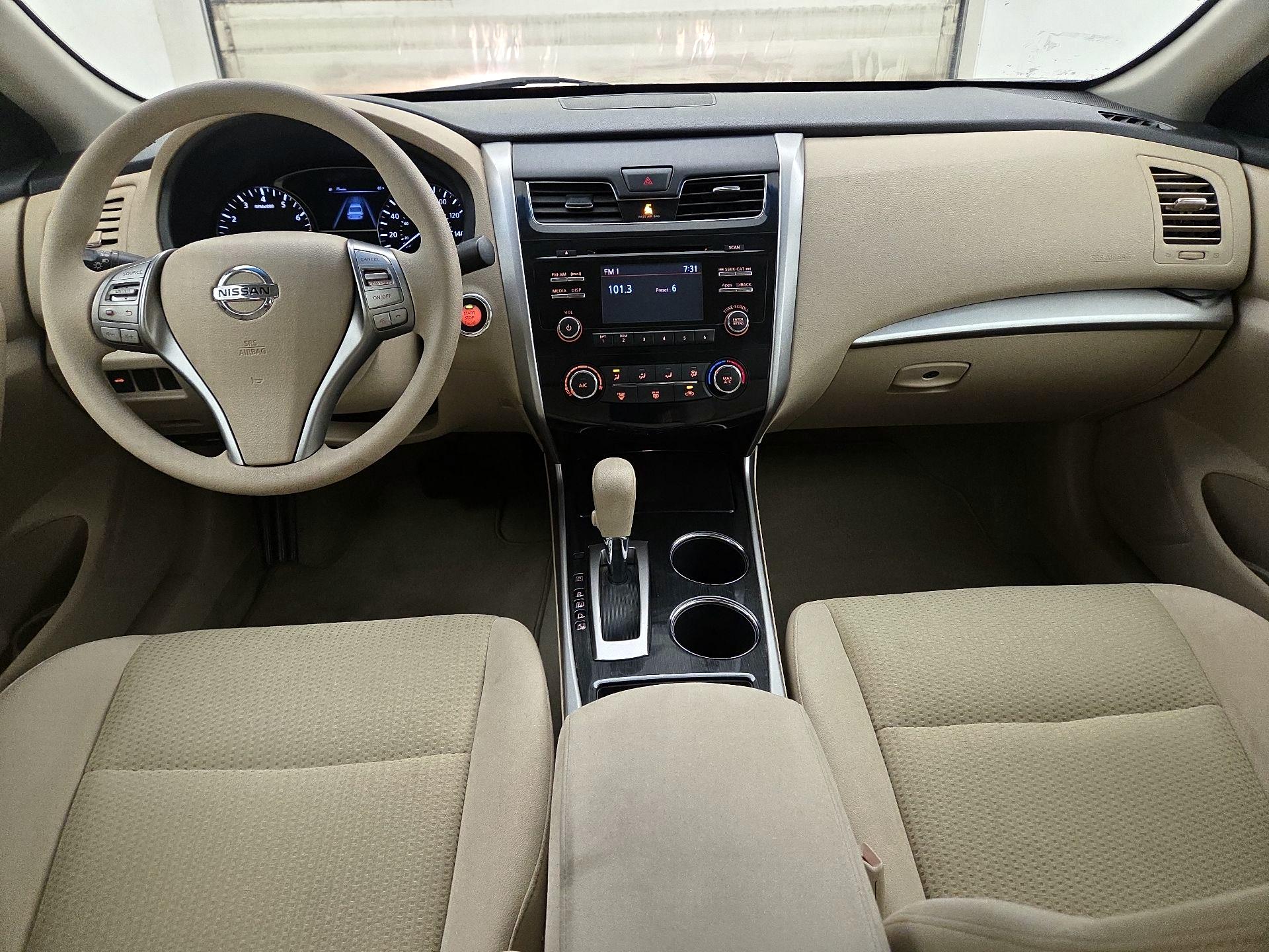 Thumbnail: 2014 Nissan Altima - 9