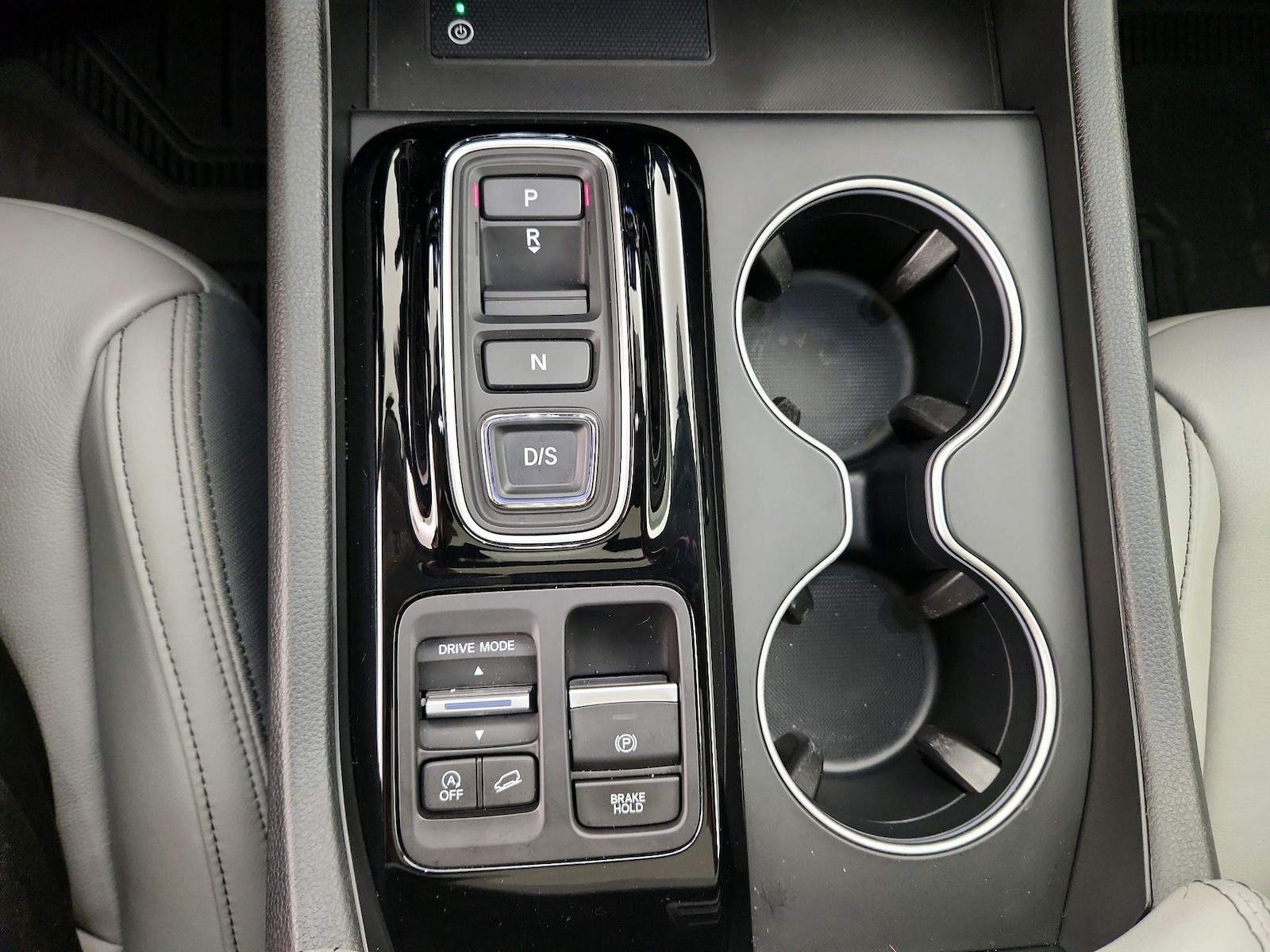 2024 Honda Pilot Touring - Photo 19