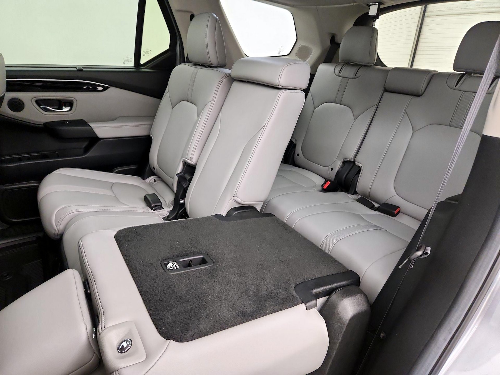 2024 Honda Pilot Touring - Photo 23
