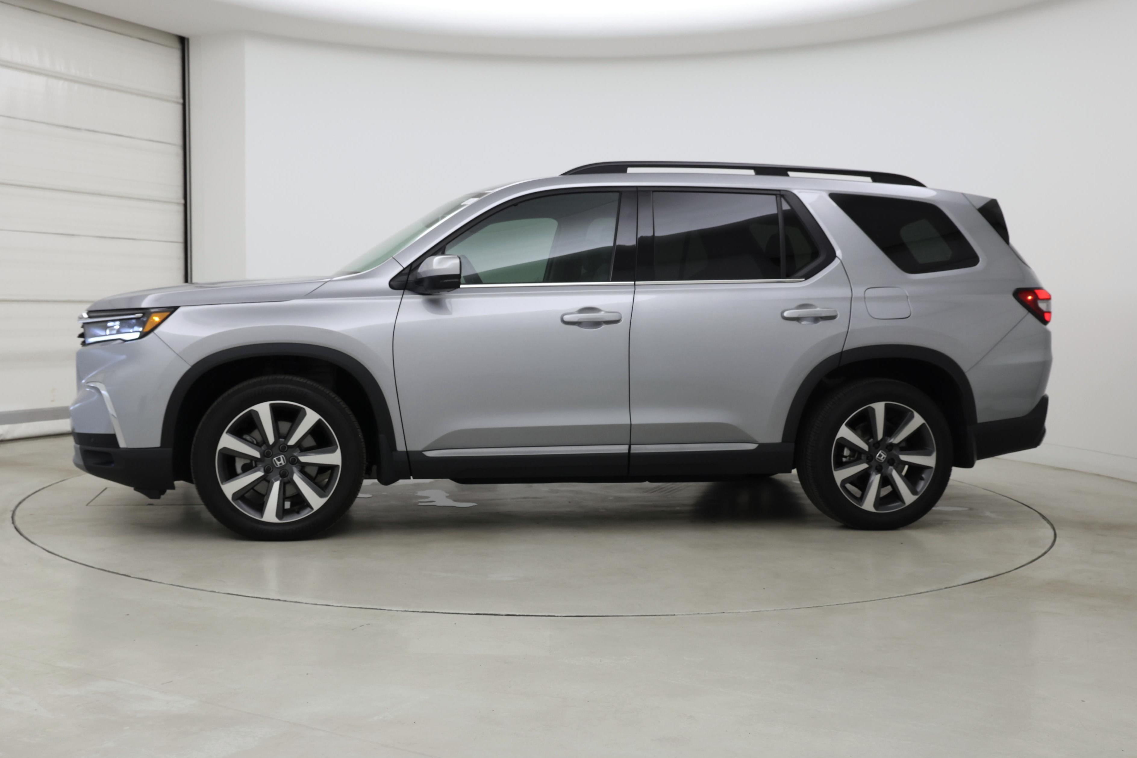 Thumbnail: 2024 Honda Pilot - 3