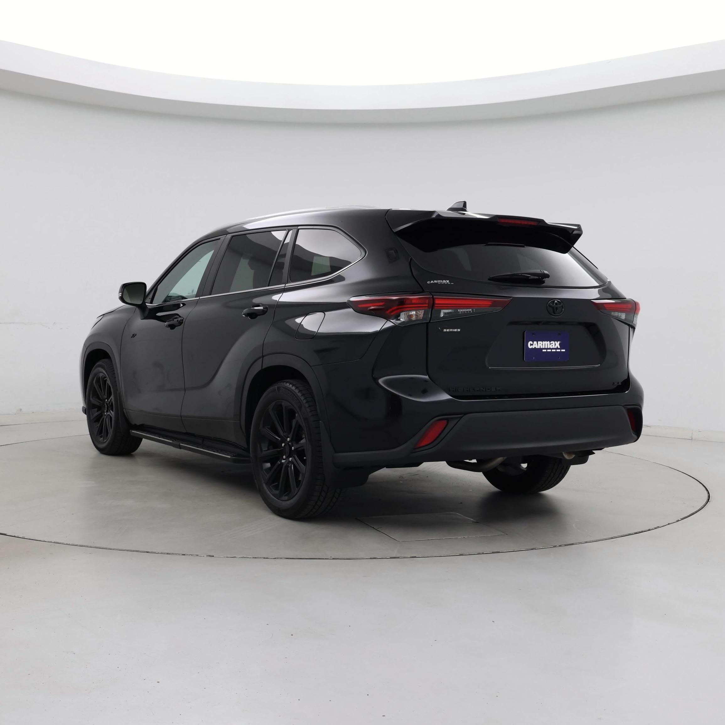 Thumbnail: 2024 Toyota Highlander - 2