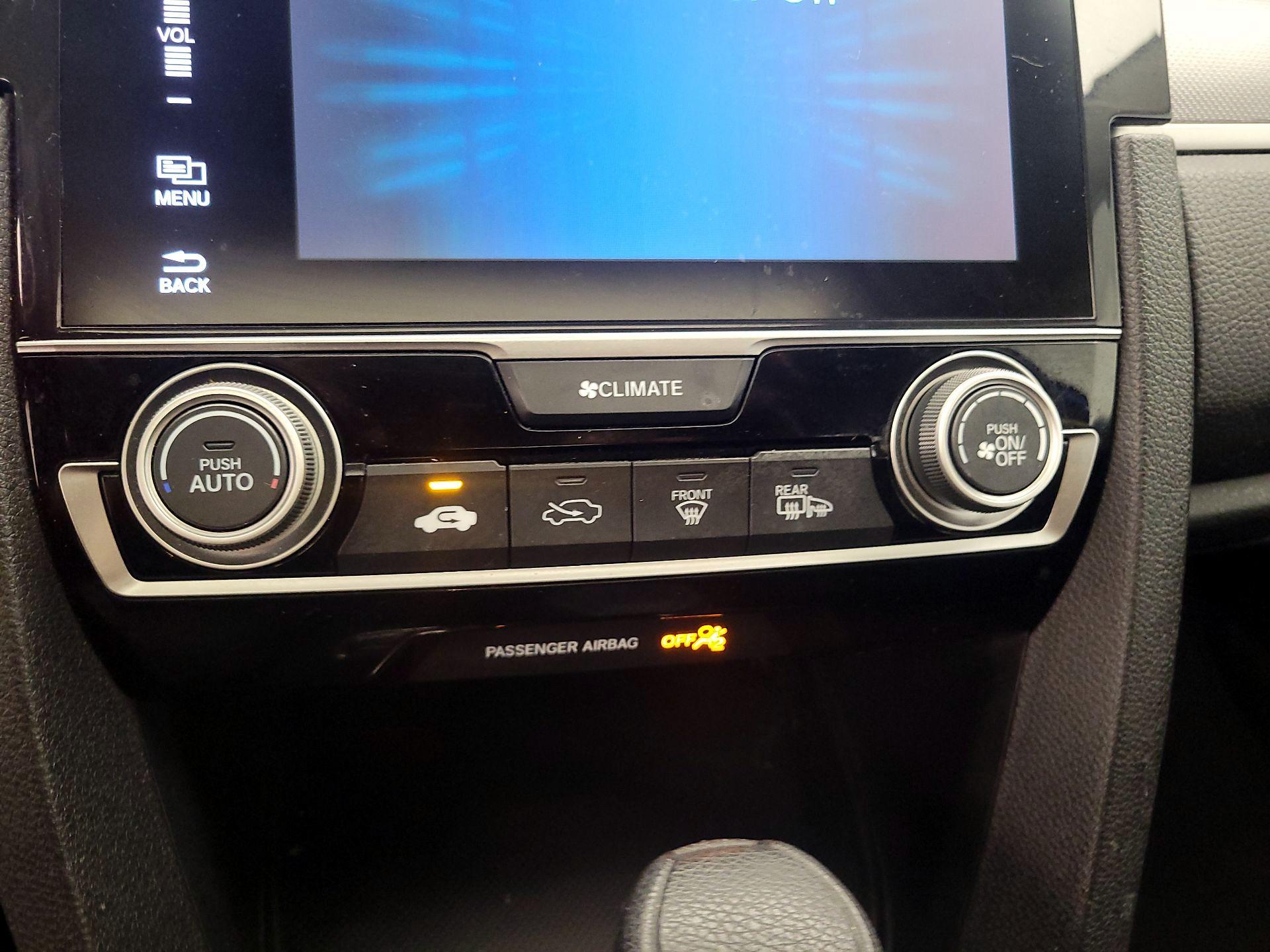 Thumbnail: 2016 Honda Civic - 16