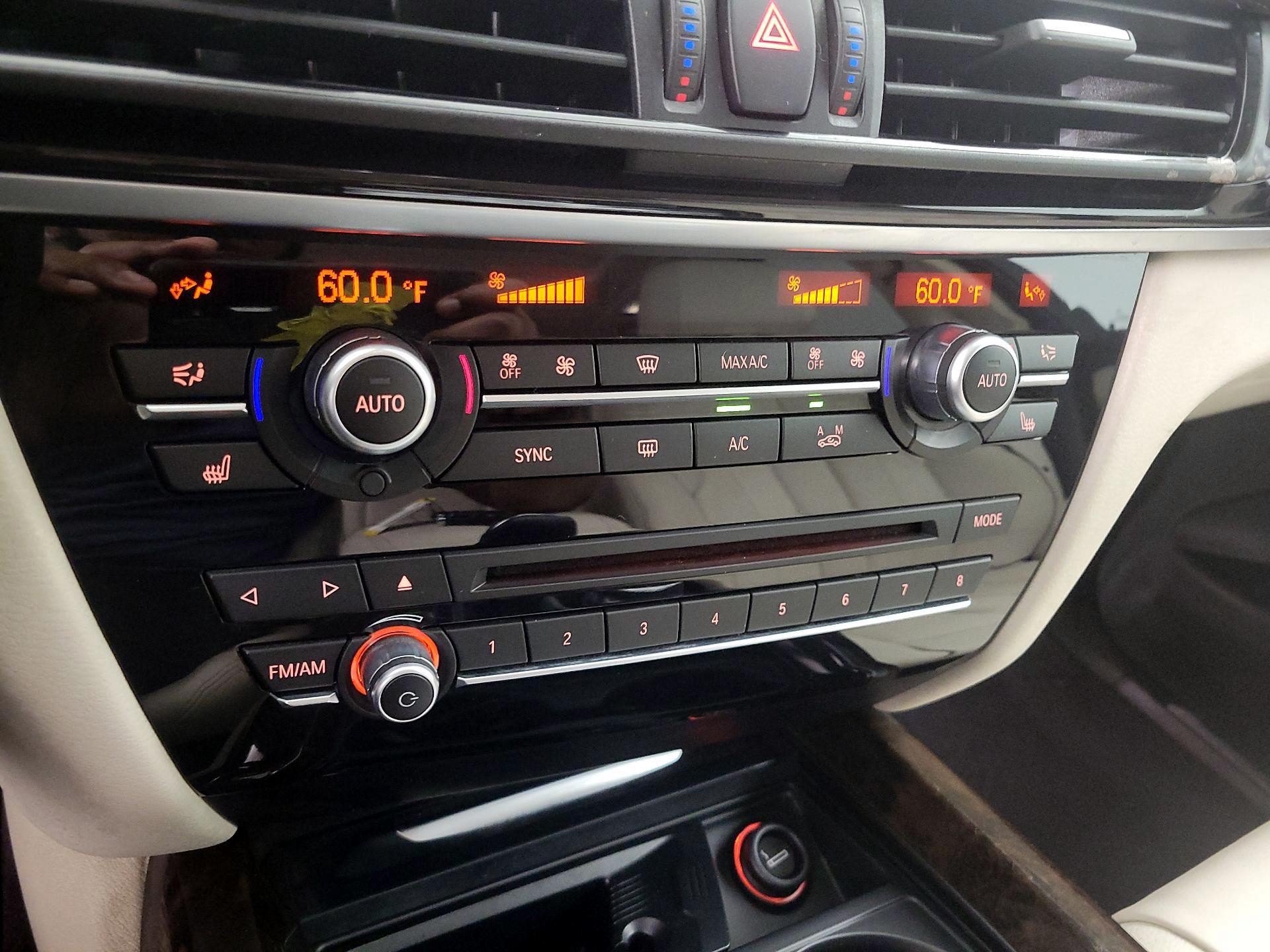 Thumbnail: 2015 BMW X5 - 17
