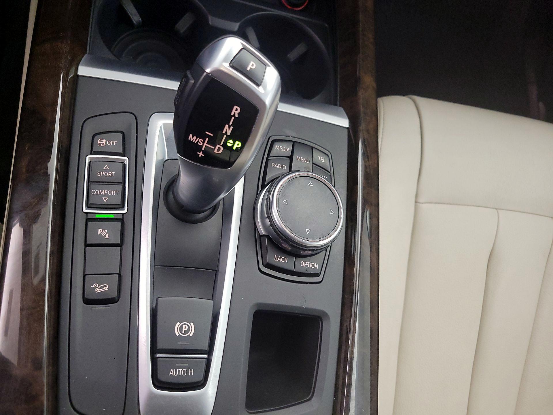 Thumbnail: 2015 BMW X5 - 18