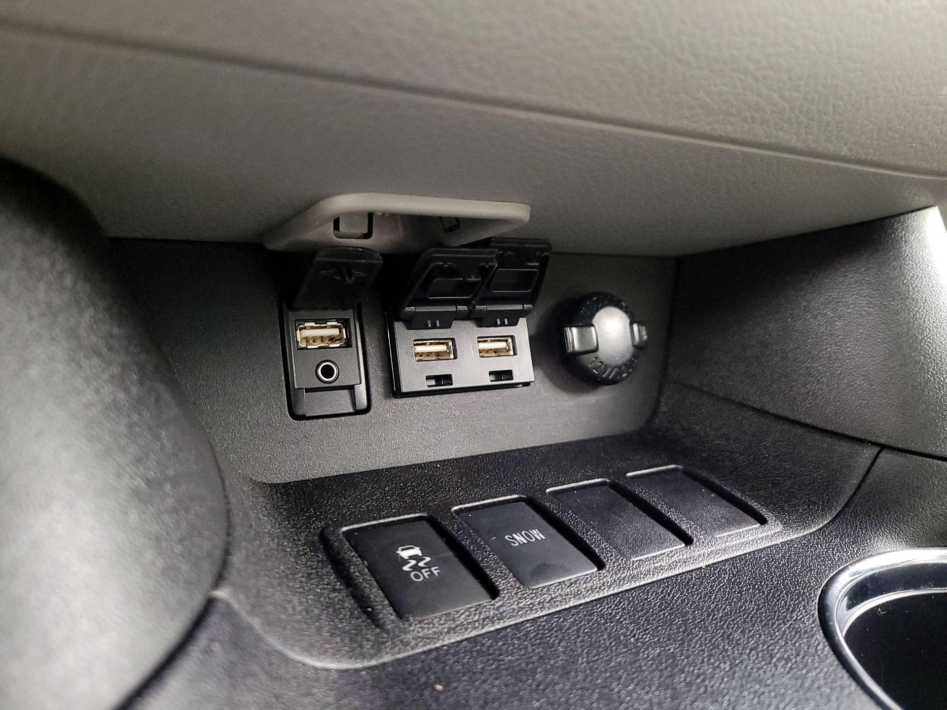 Thumbnail: 2019 Toyota Highlander - 18
