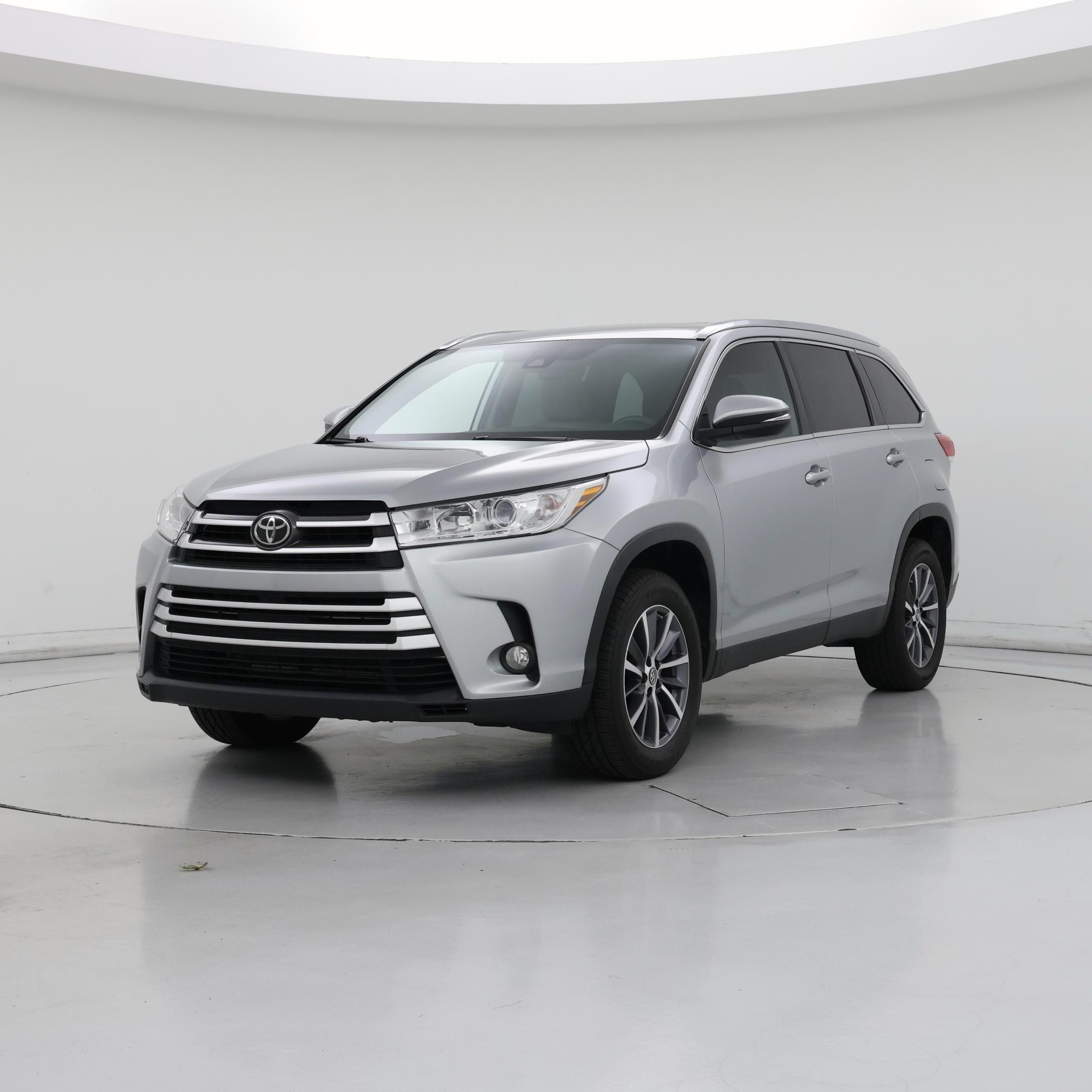 Thumbnail: 2019 Toyota Highlander - 4