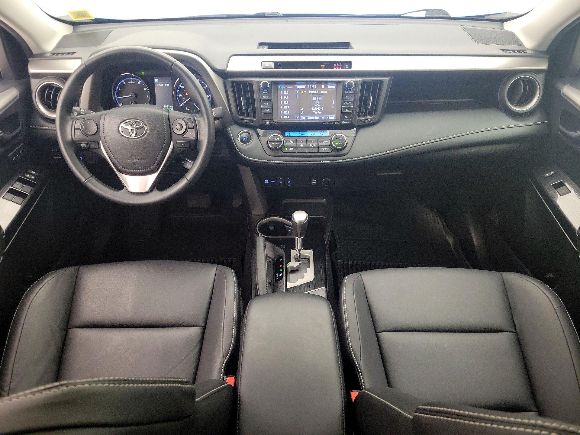 Thumbnail: 2018 Toyota RAV4 - 9