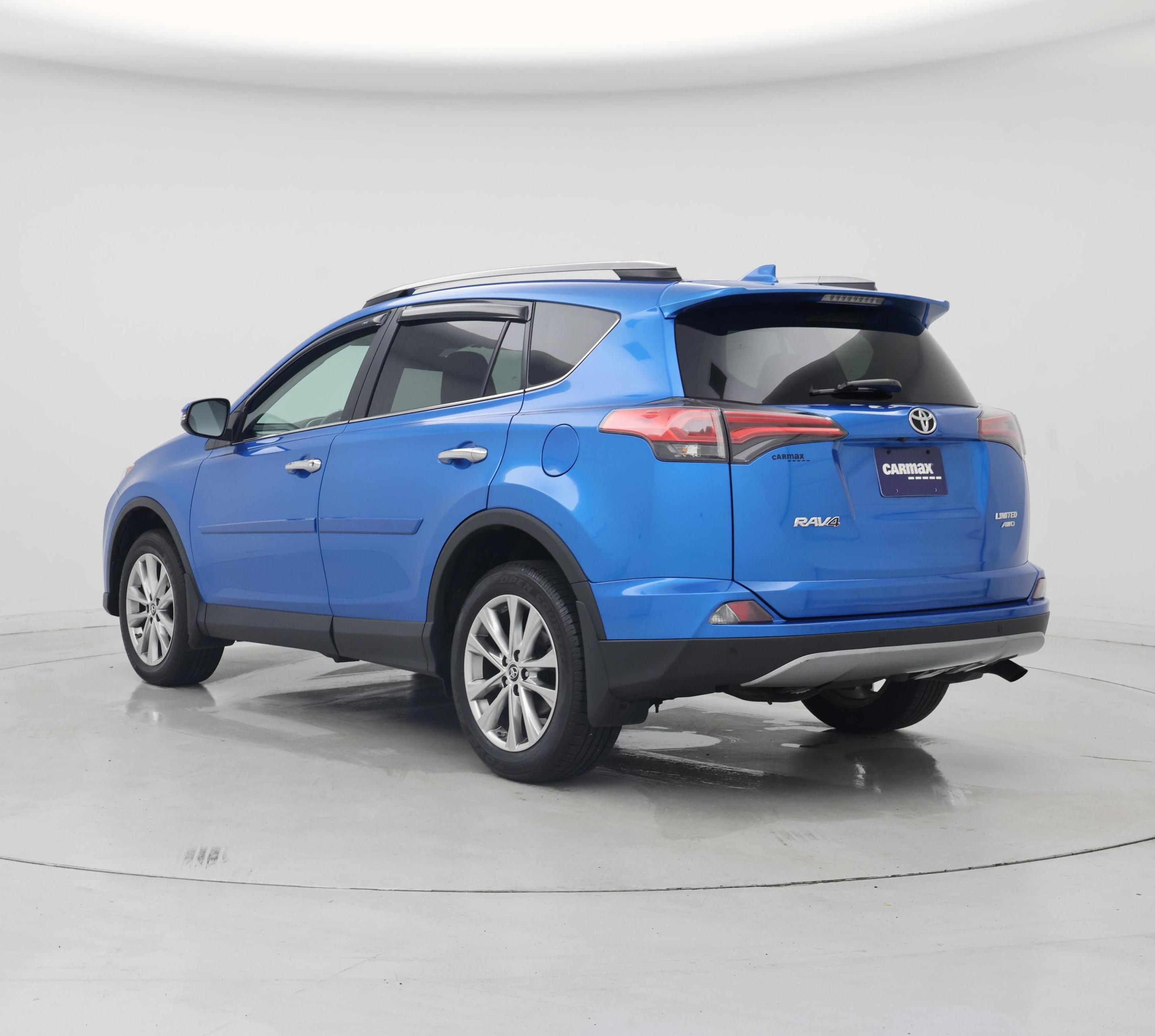 Thumbnail: 2018 Toyota RAV4 - 2