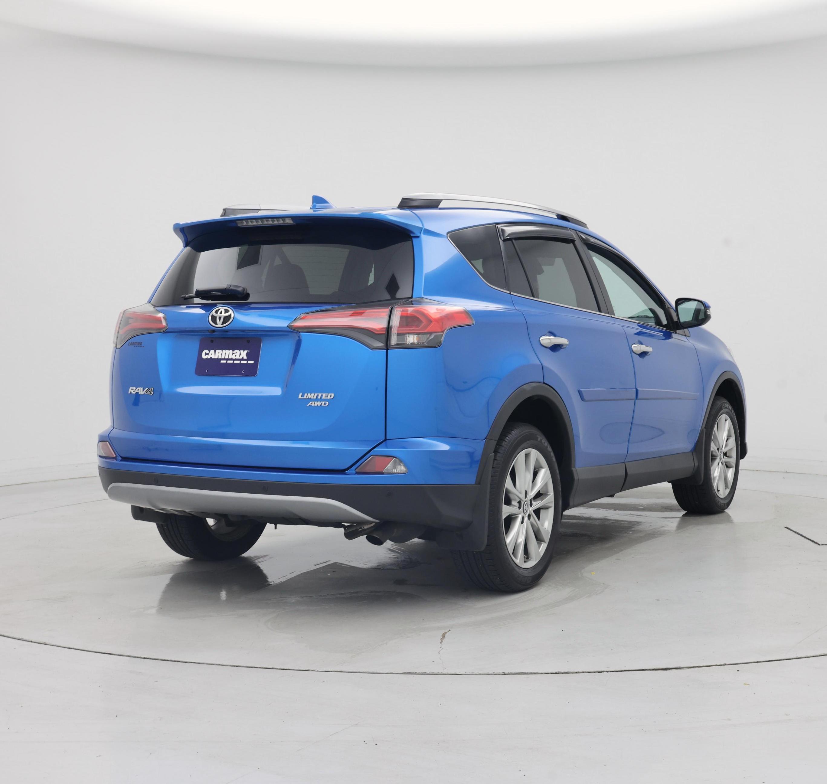 Thumbnail: 2018 Toyota RAV4 - 8