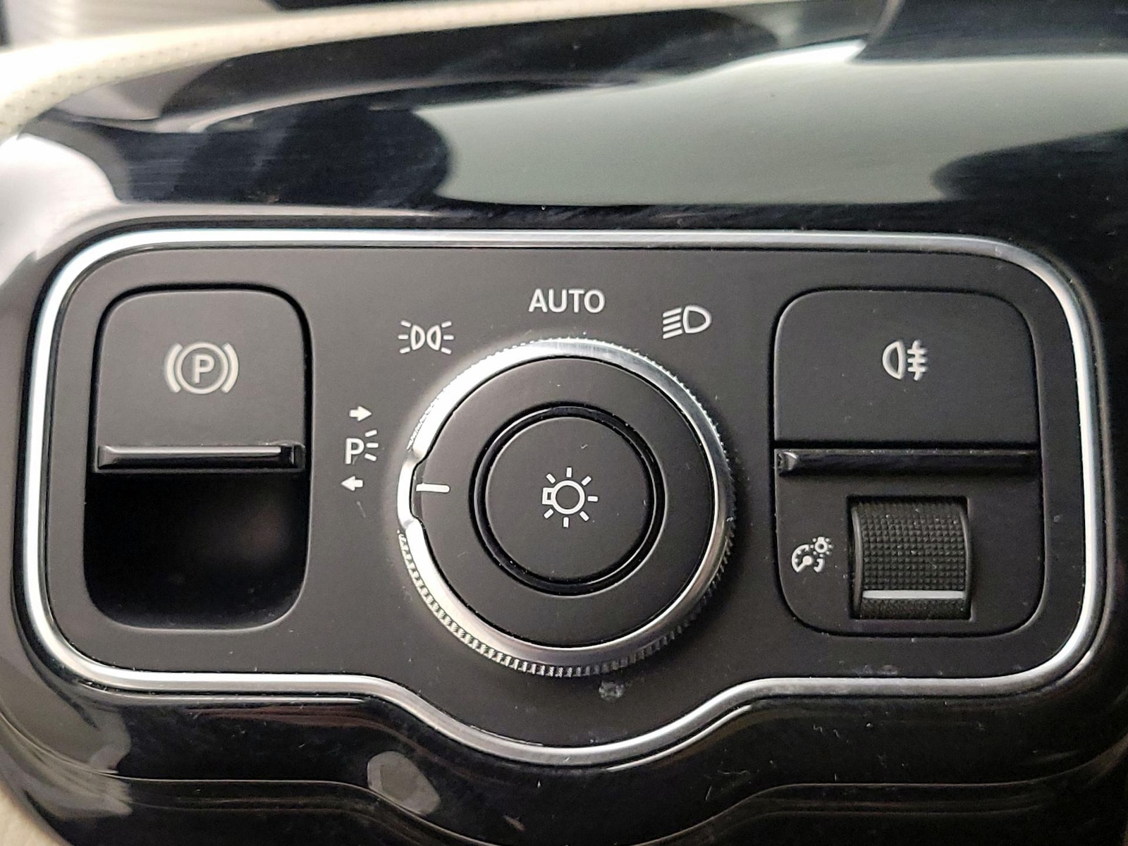 2020 Mercedes-Benz A-Class A220 - Photo 14