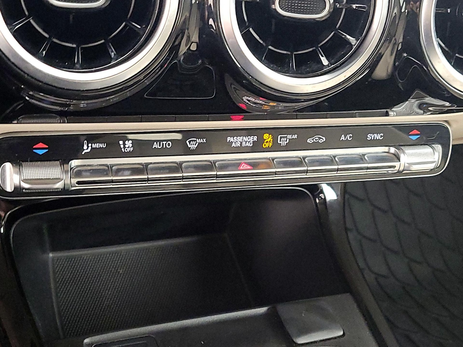 2020 Mercedes-Benz A-Class A220 - Photo 17