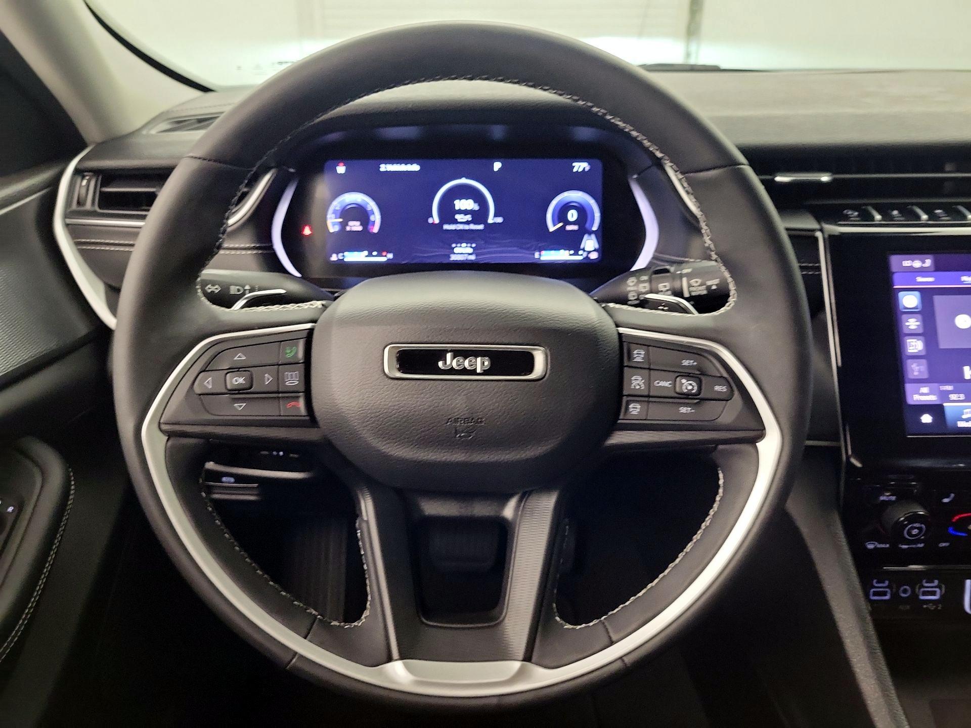Thumbnail: 2023 Jeep Grand Cherokee - 10