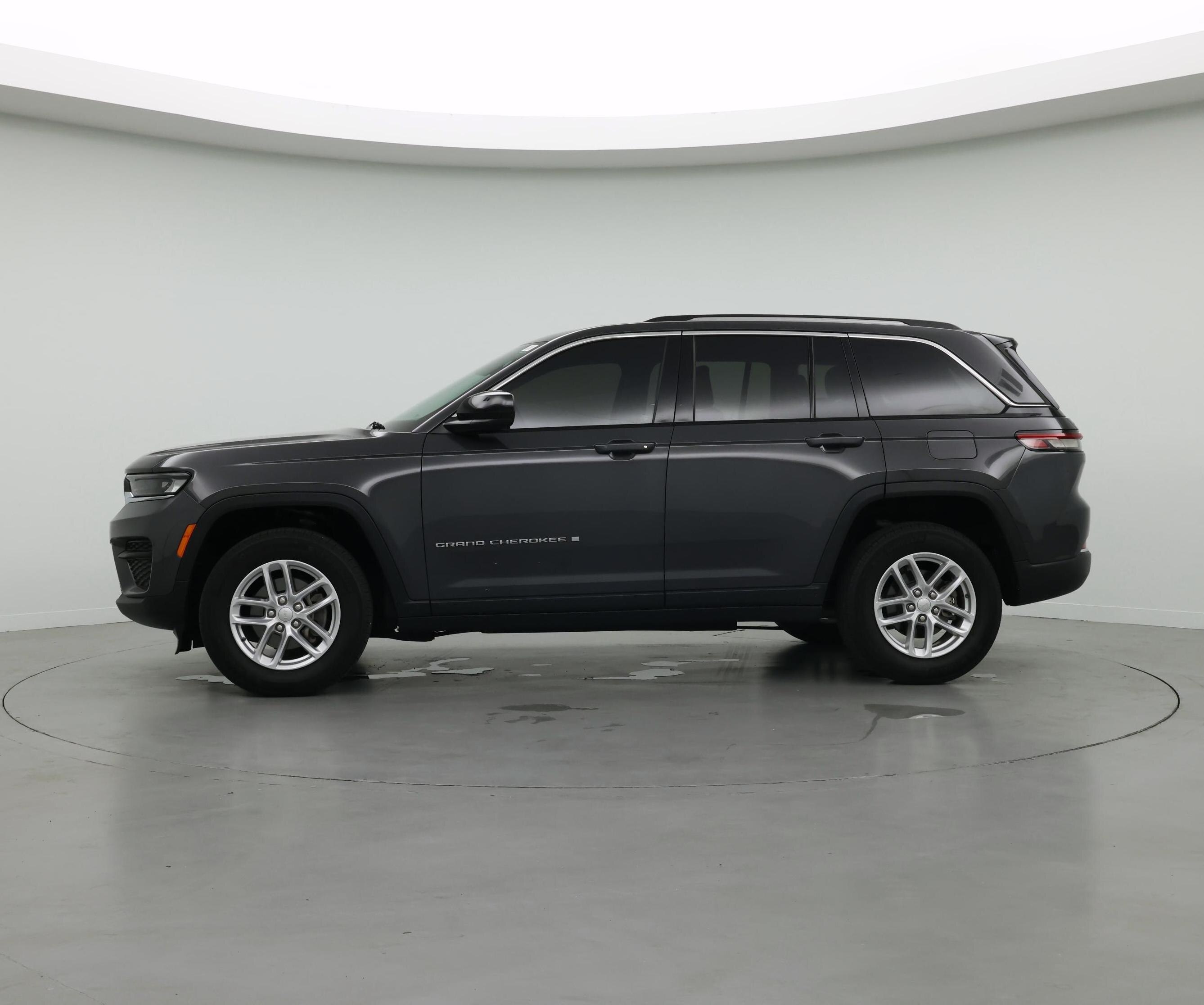 Thumbnail: 2023 Jeep Grand Cherokee - 3