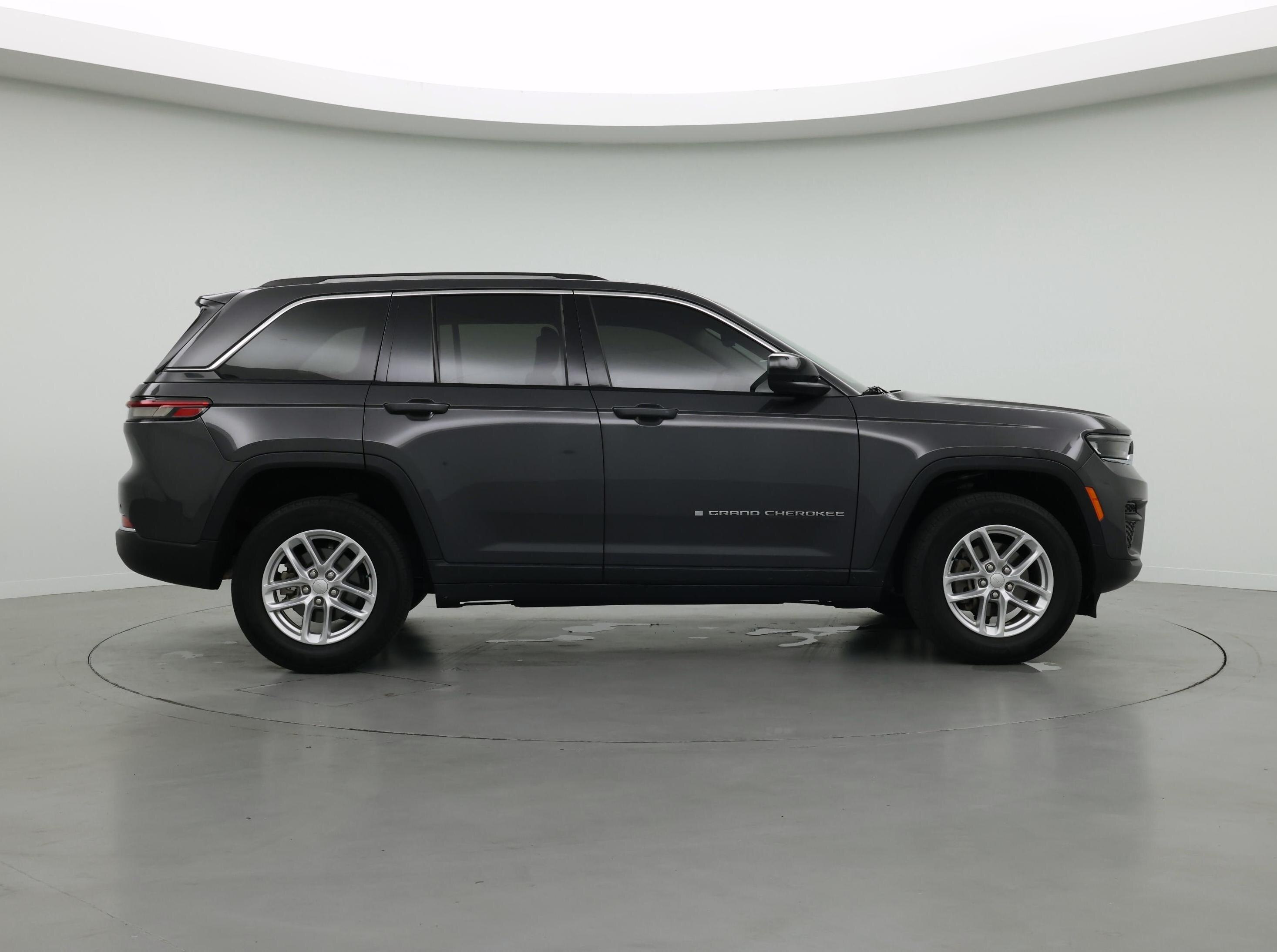 Thumbnail: 2023 Jeep Grand Cherokee - 7