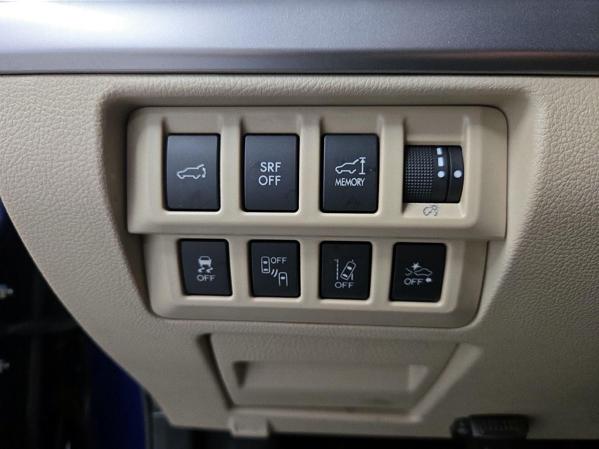 Thumbnail: 2015 Subaru Outback - 13