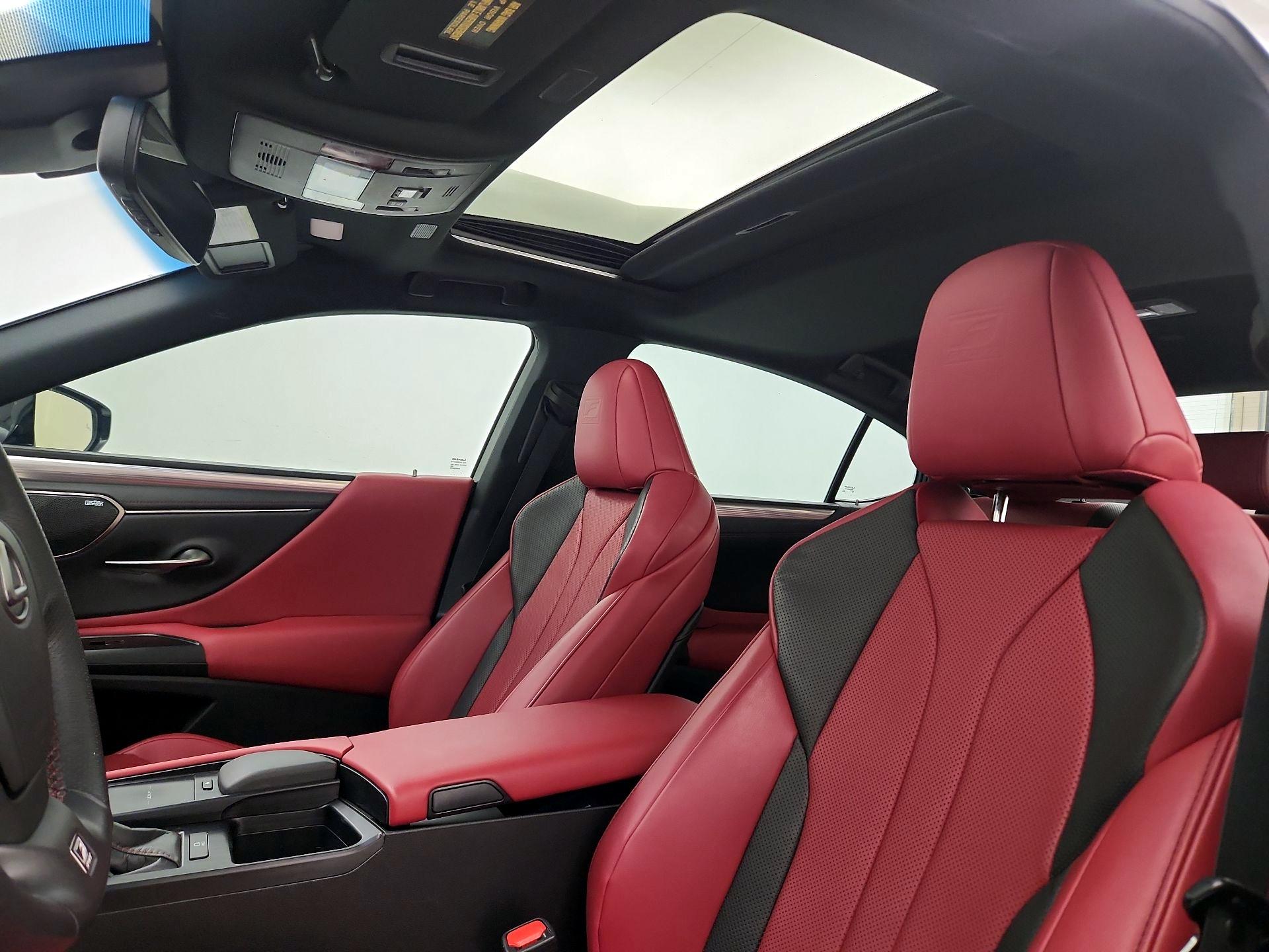Thumbnail: 2021 Lexus ES - 20