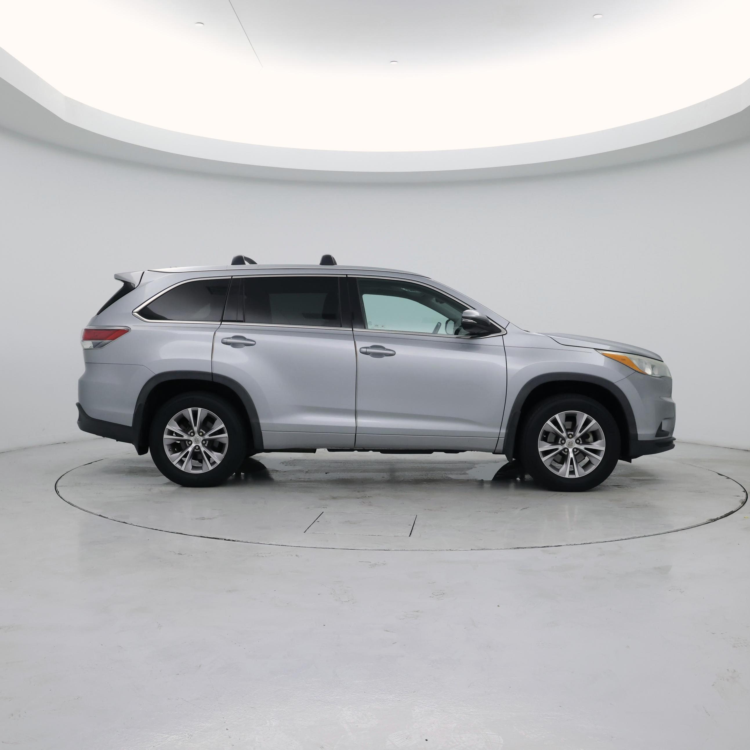 Thumbnail: 2015 Toyota Highlander - 7