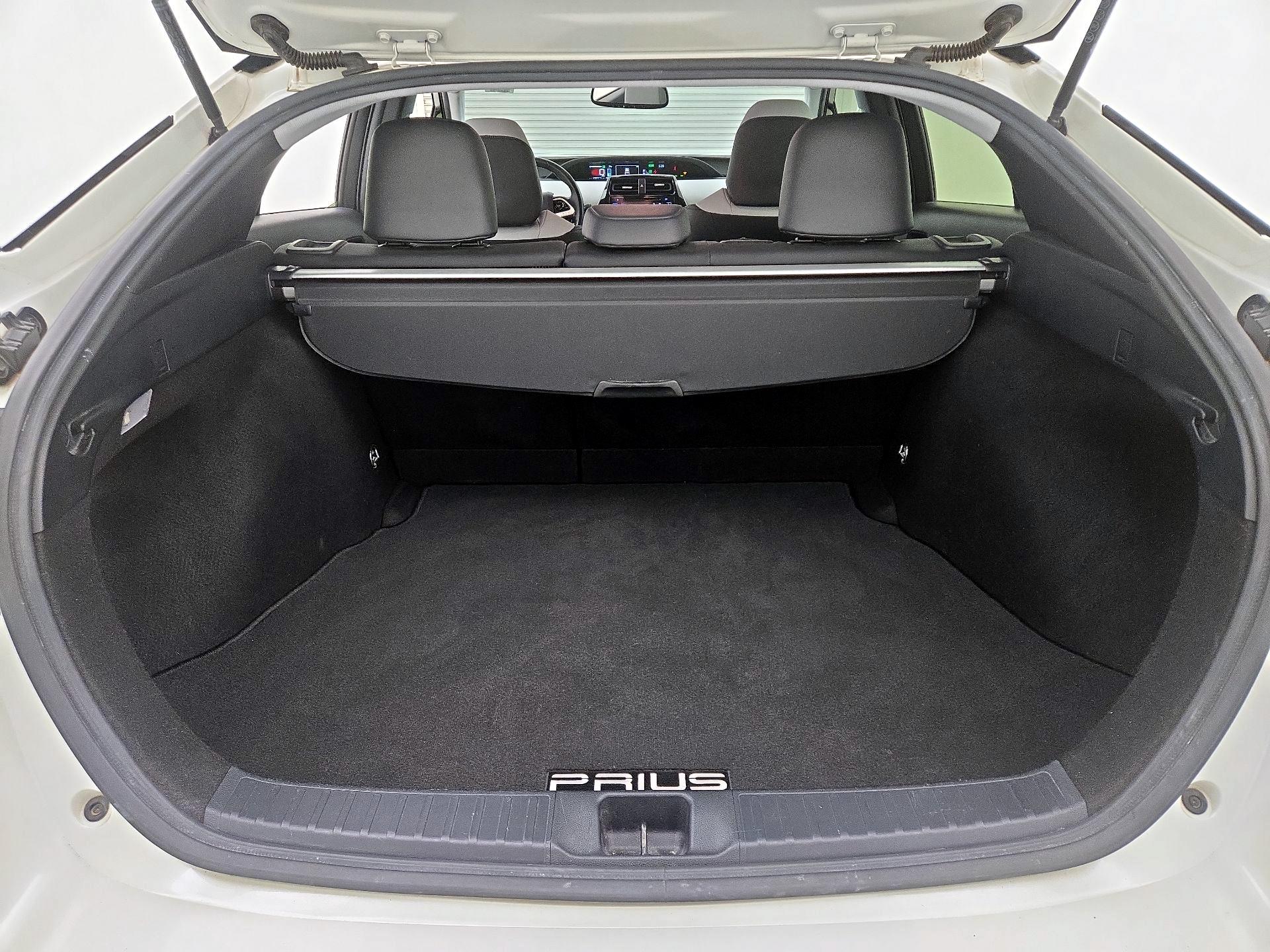 Thumbnail: 2017 Toyota Prius - 20