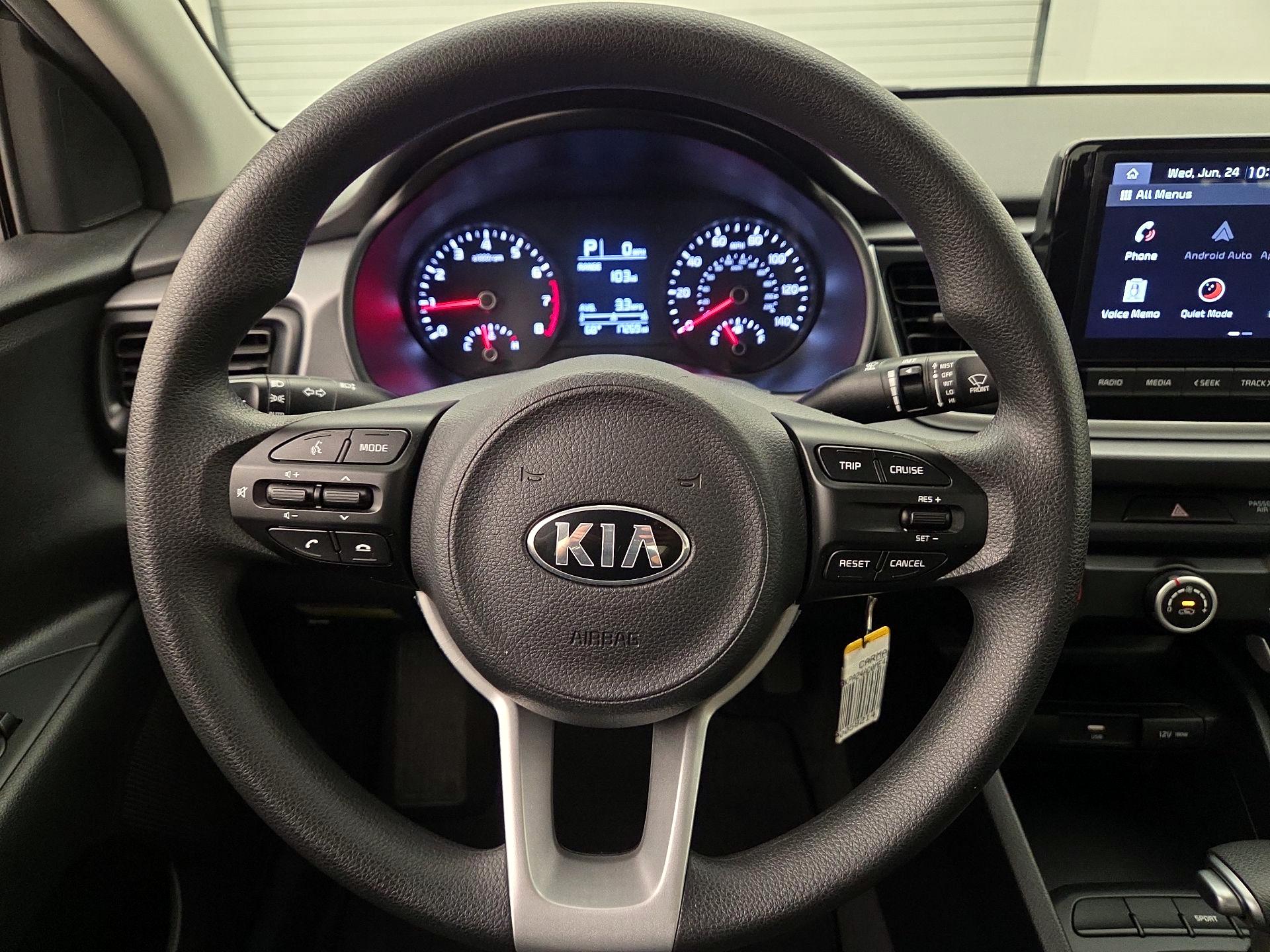 Thumbnail: 2021 Kia Rio - 10