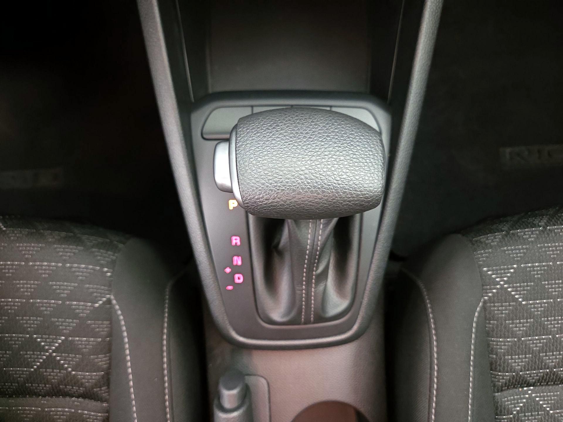 Thumbnail: 2021 Kia Rio - 17