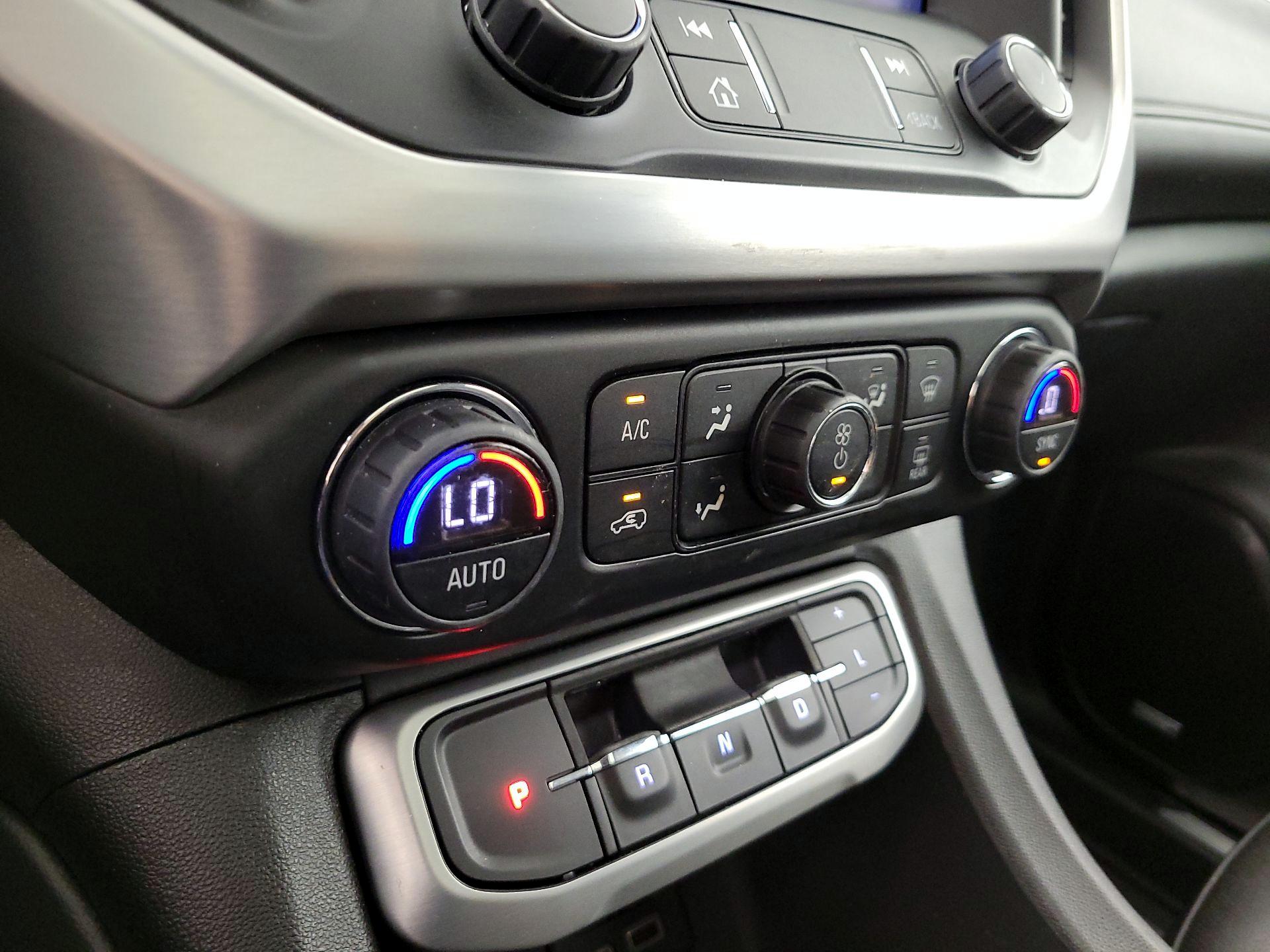 Thumbnail: 2021 GMC Acadia - 17