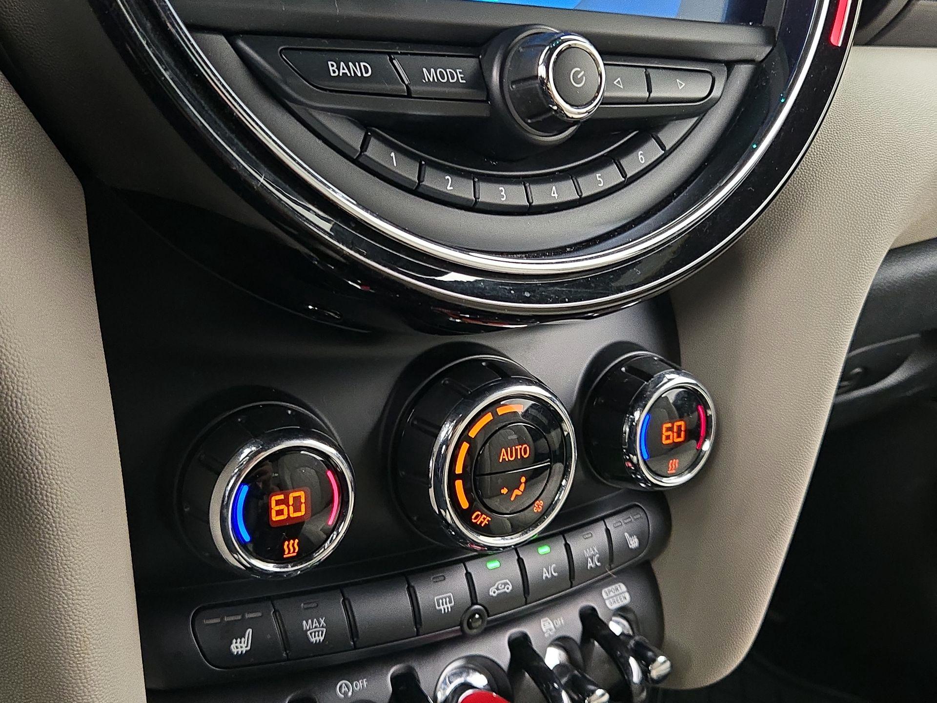 Thumbnail: 2020 MINI Cooper - 17