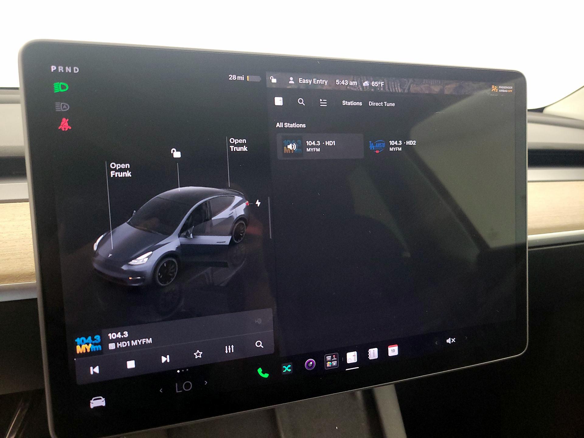 Thumbnail: 2022 Tesla Model Y - 15