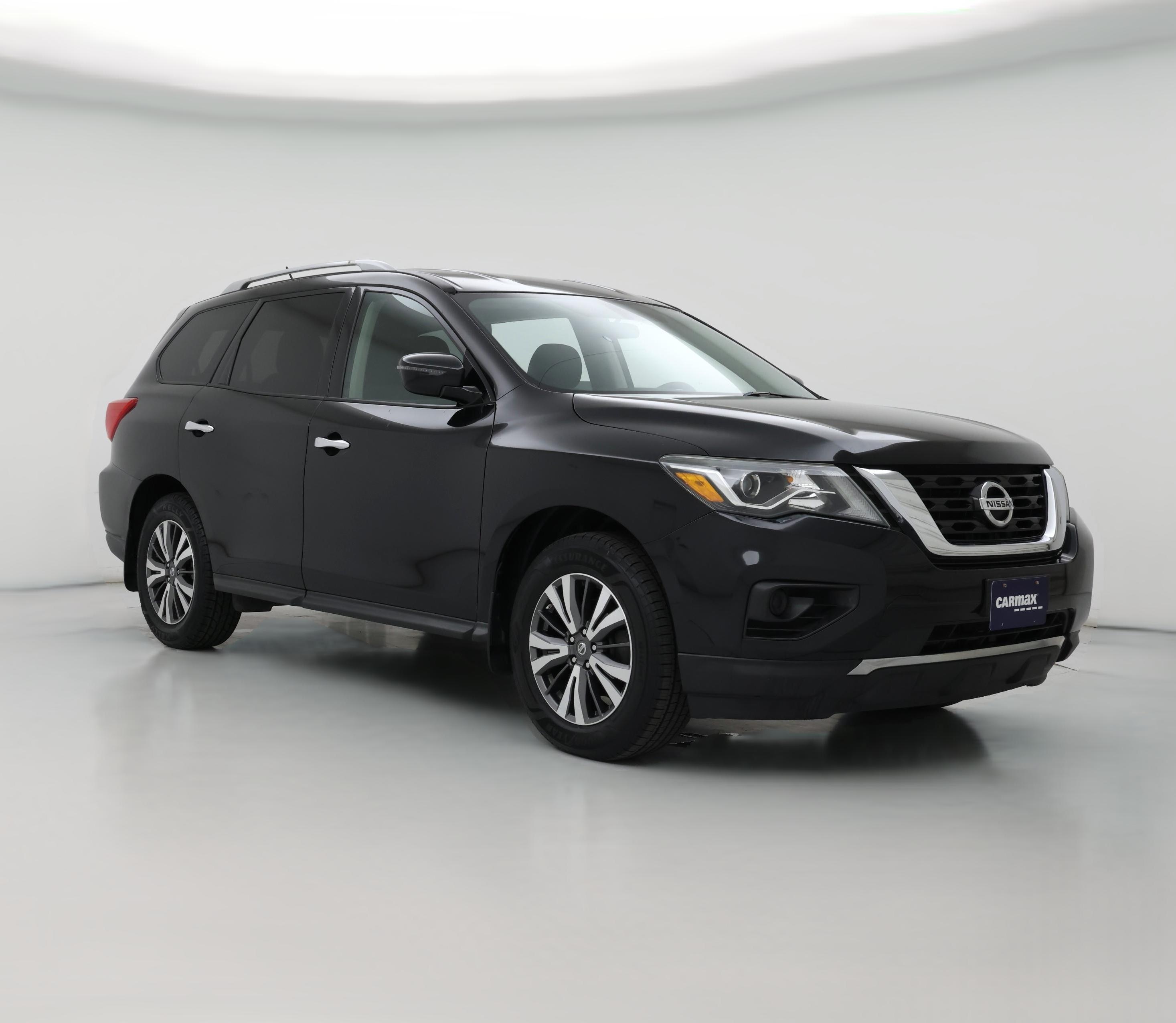 Thumbnail: 2017 Nissan Pathfinder - 1