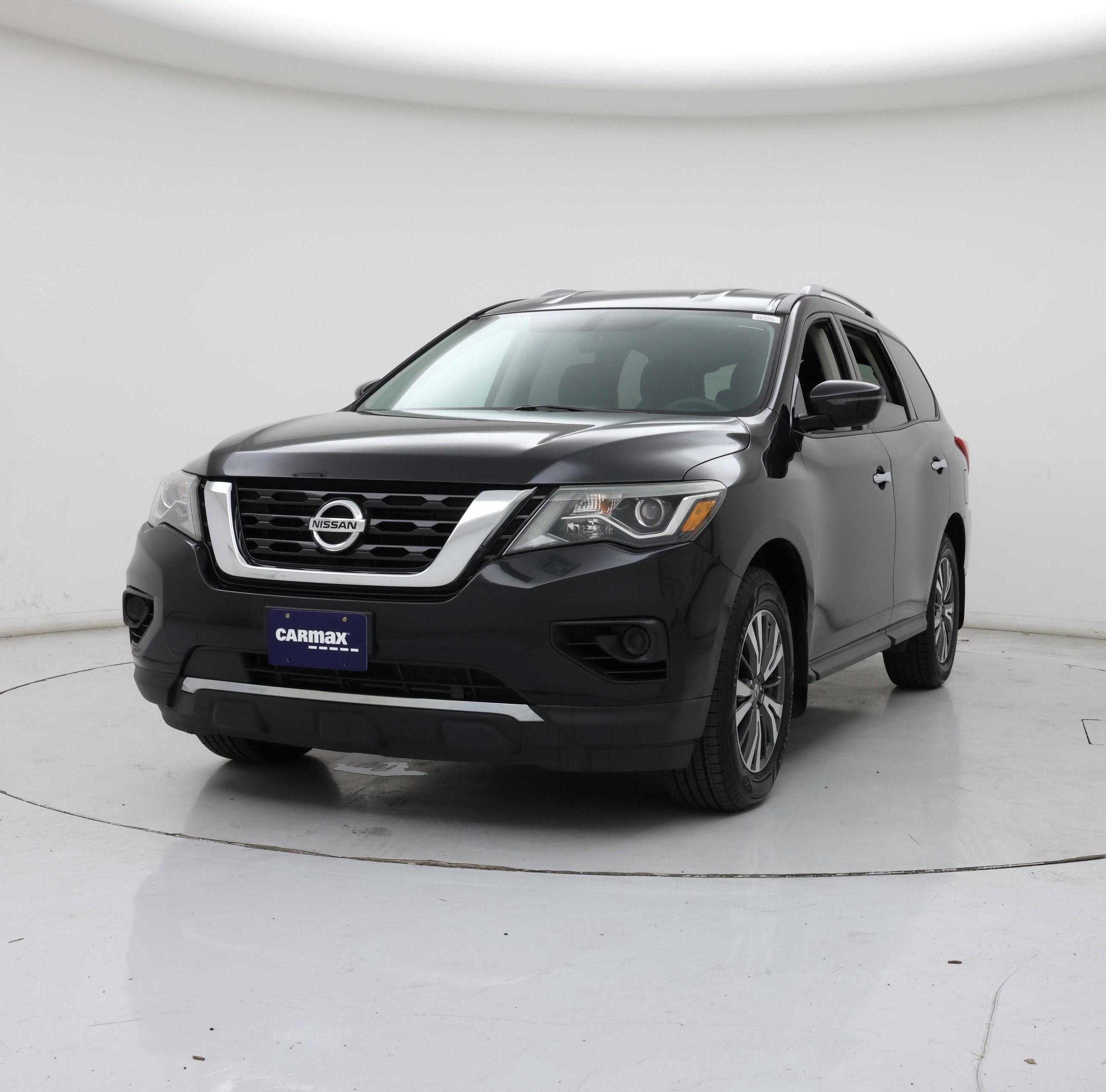 Thumbnail: 2017 Nissan Pathfinder - 4