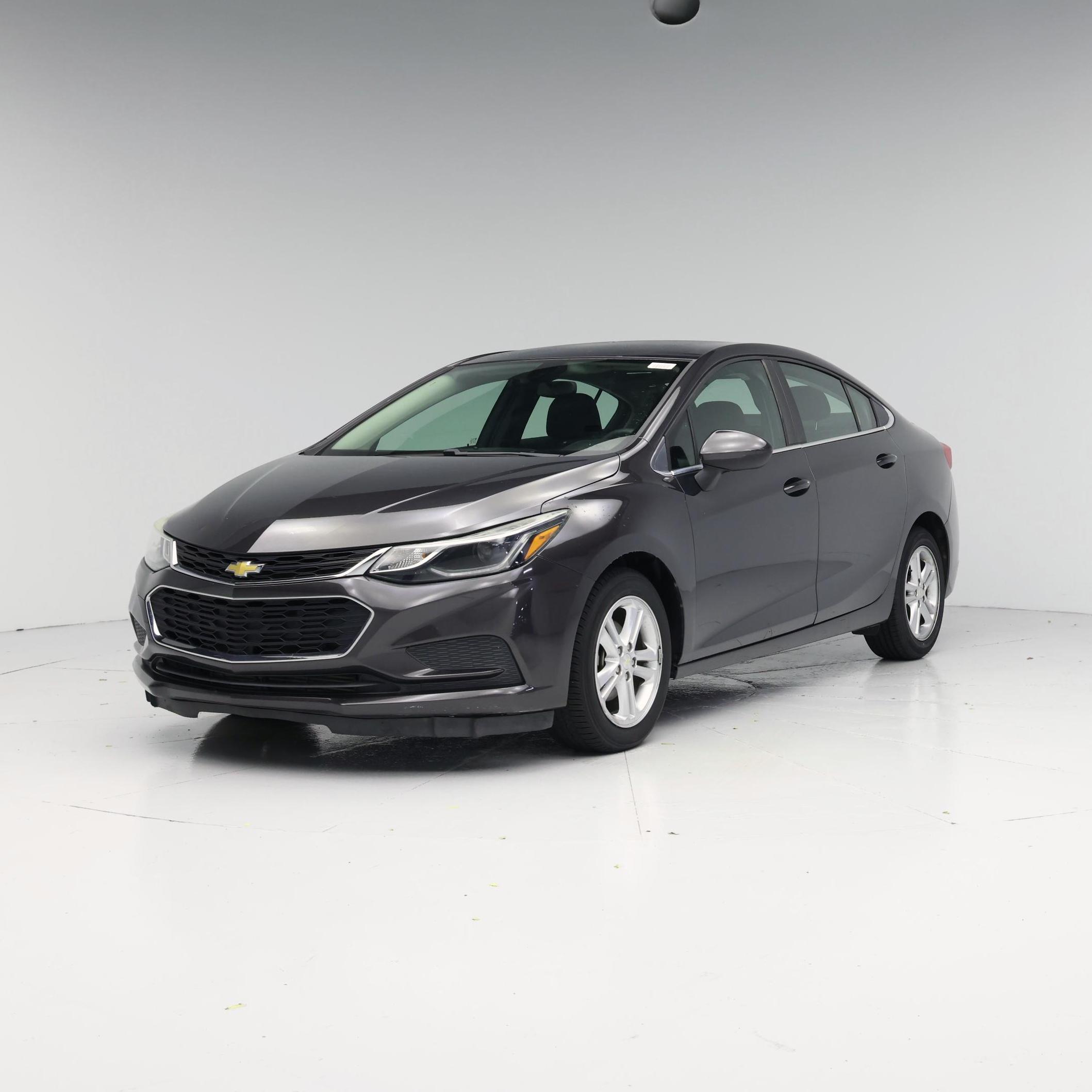 Thumbnail: 2017 Chevrolet Cruze - 4