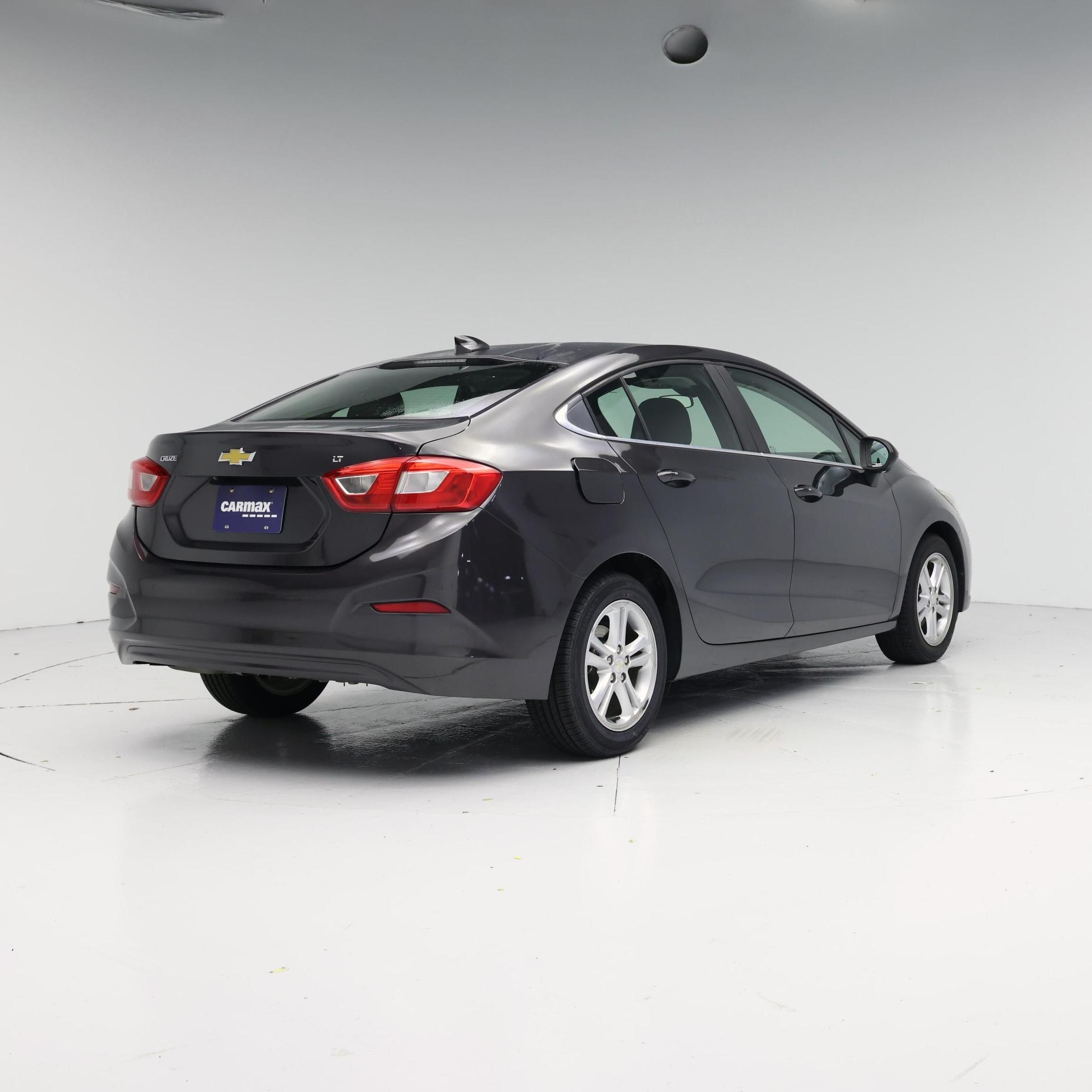 Thumbnail: 2017 Chevrolet Cruze - 8