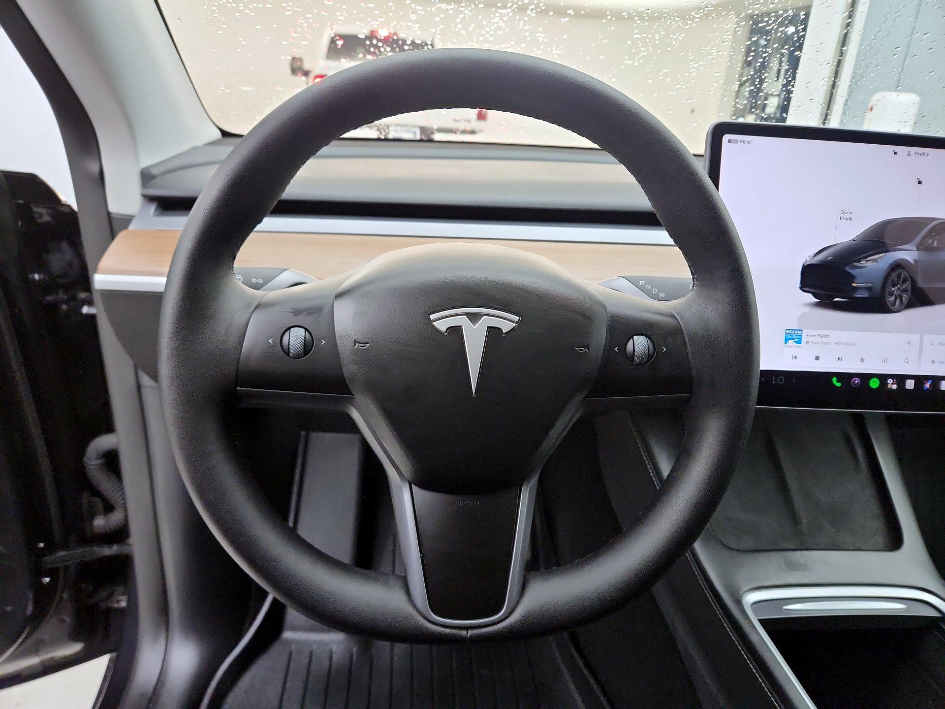 Thumbnail: 2024 Tesla Model Y - 10