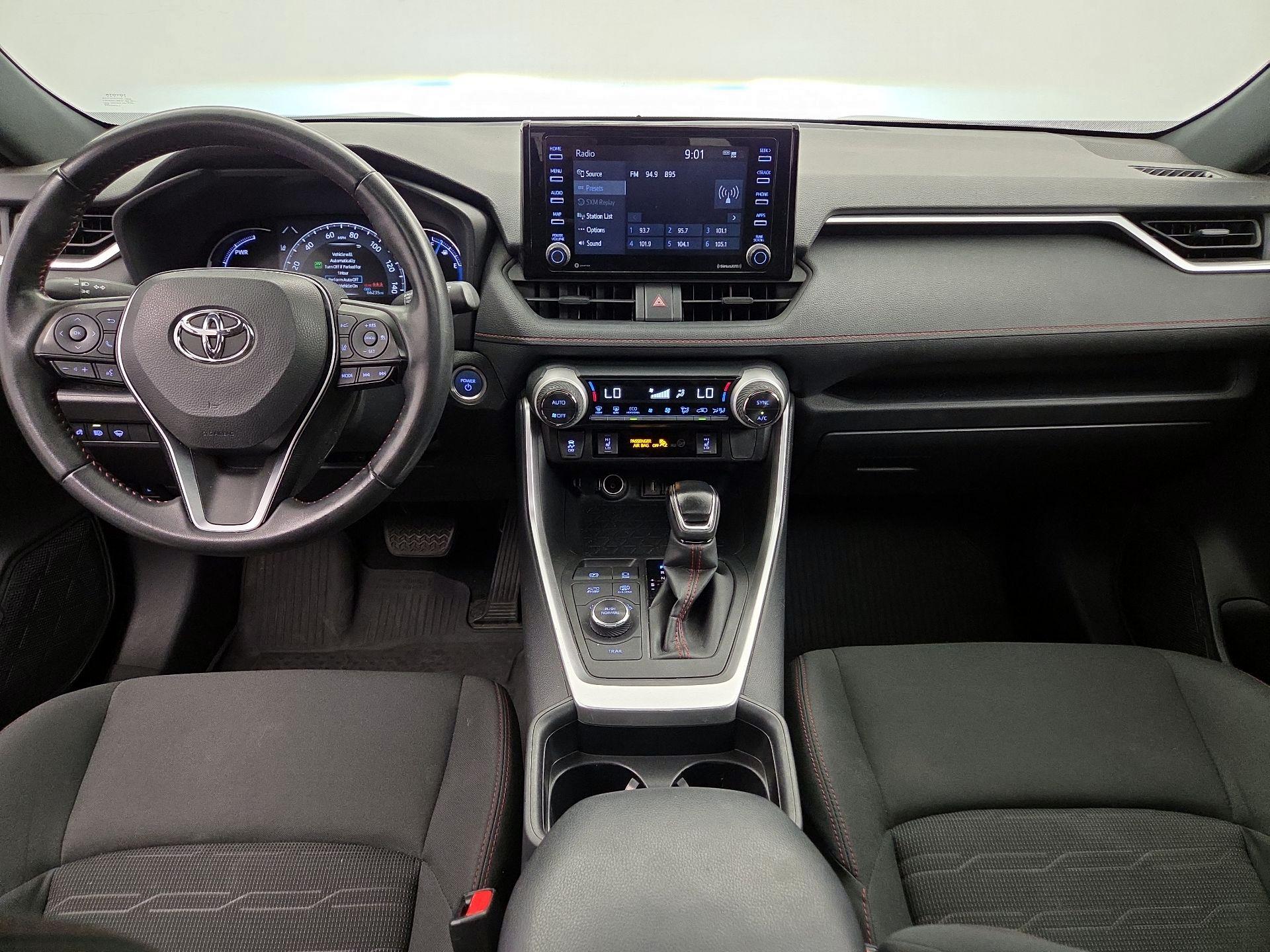 Thumbnail: 2021 Toyota RAV4 - 9