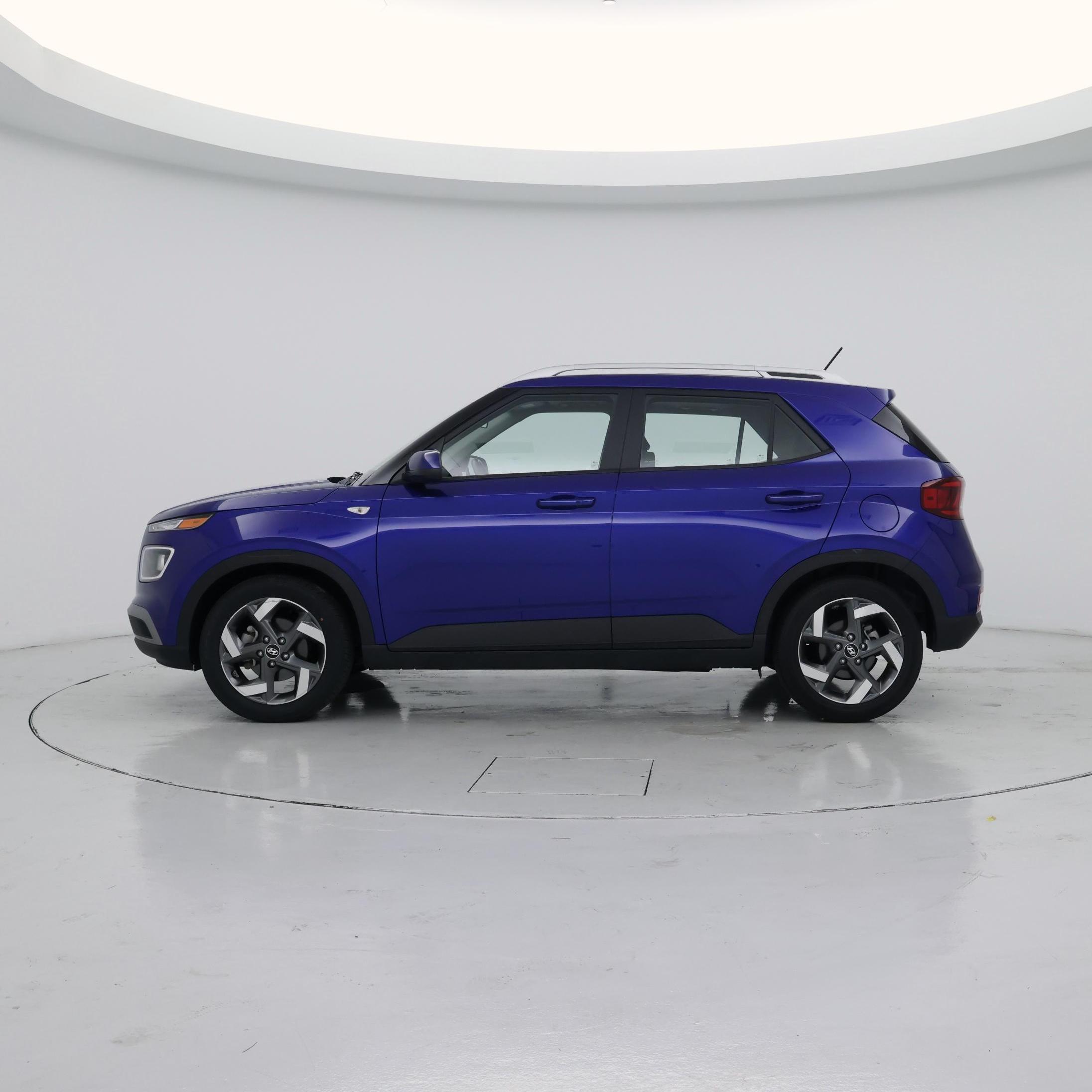 Thumbnail: 2025 Hyundai Venue - 3