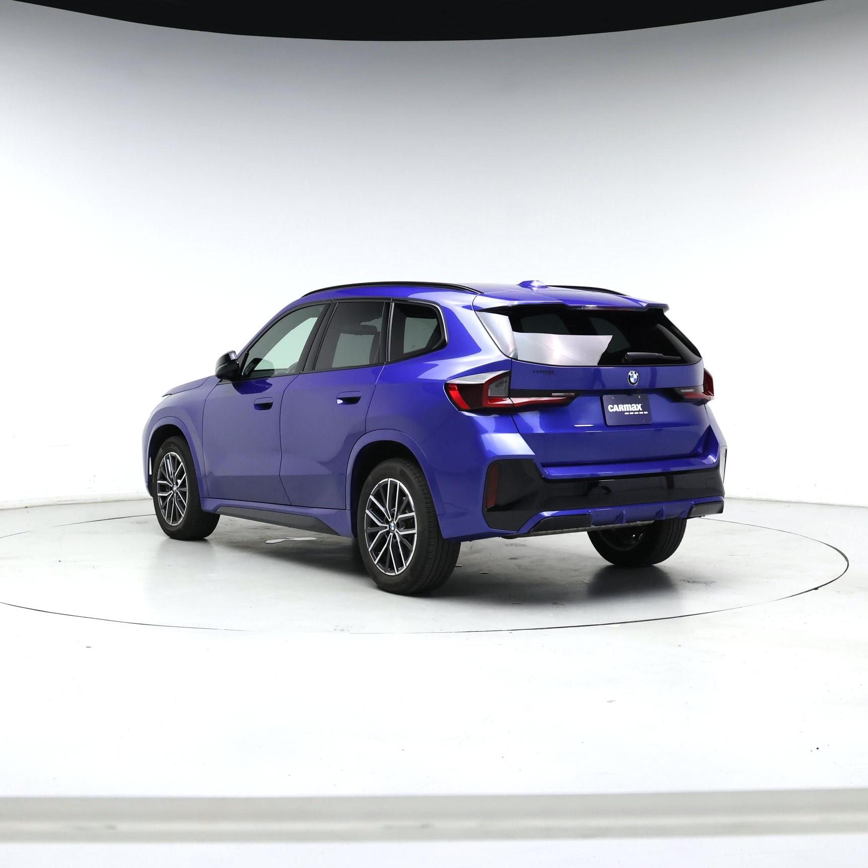 Thumbnail: 2023 BMW X1 - 2