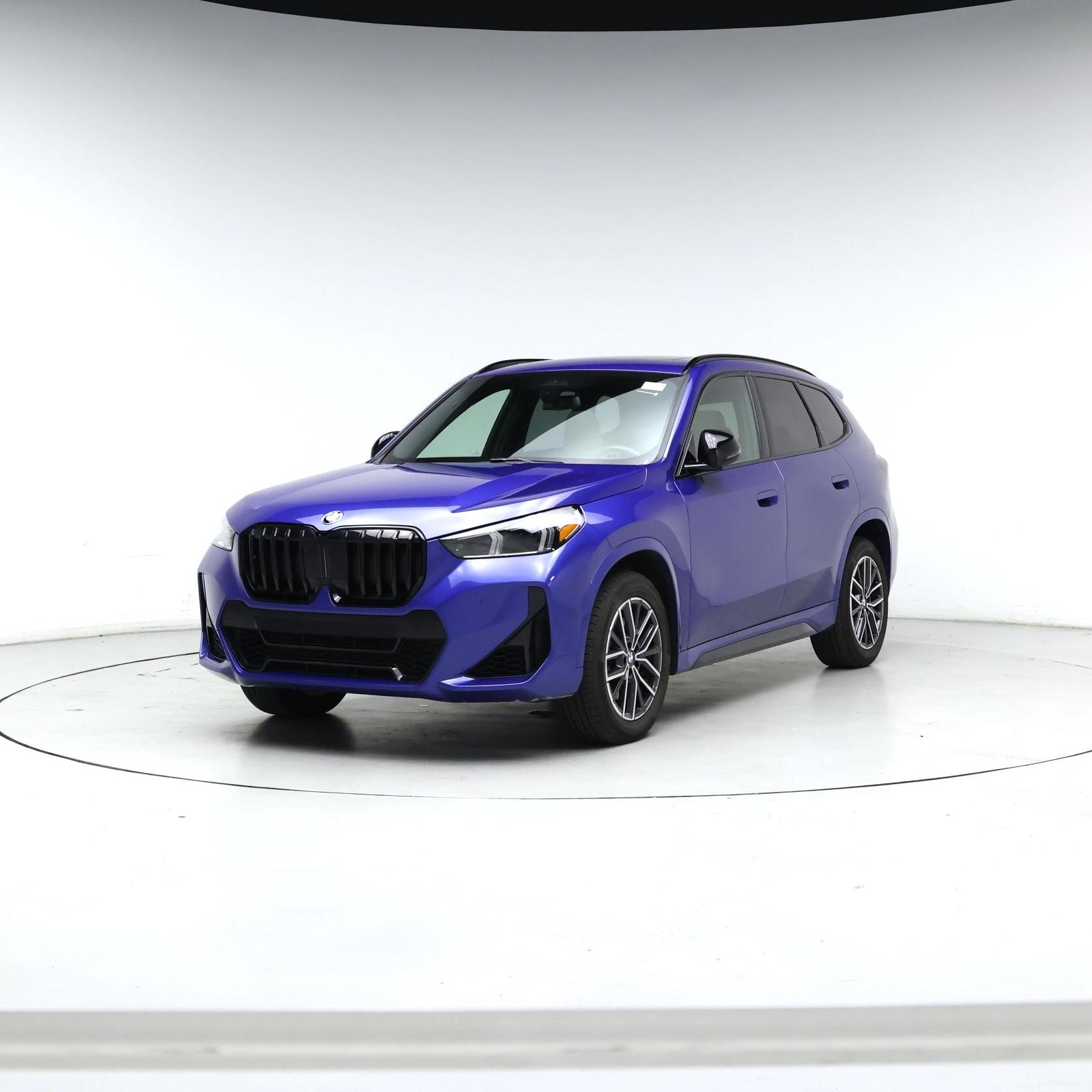 Thumbnail: 2023 BMW X1 - 4