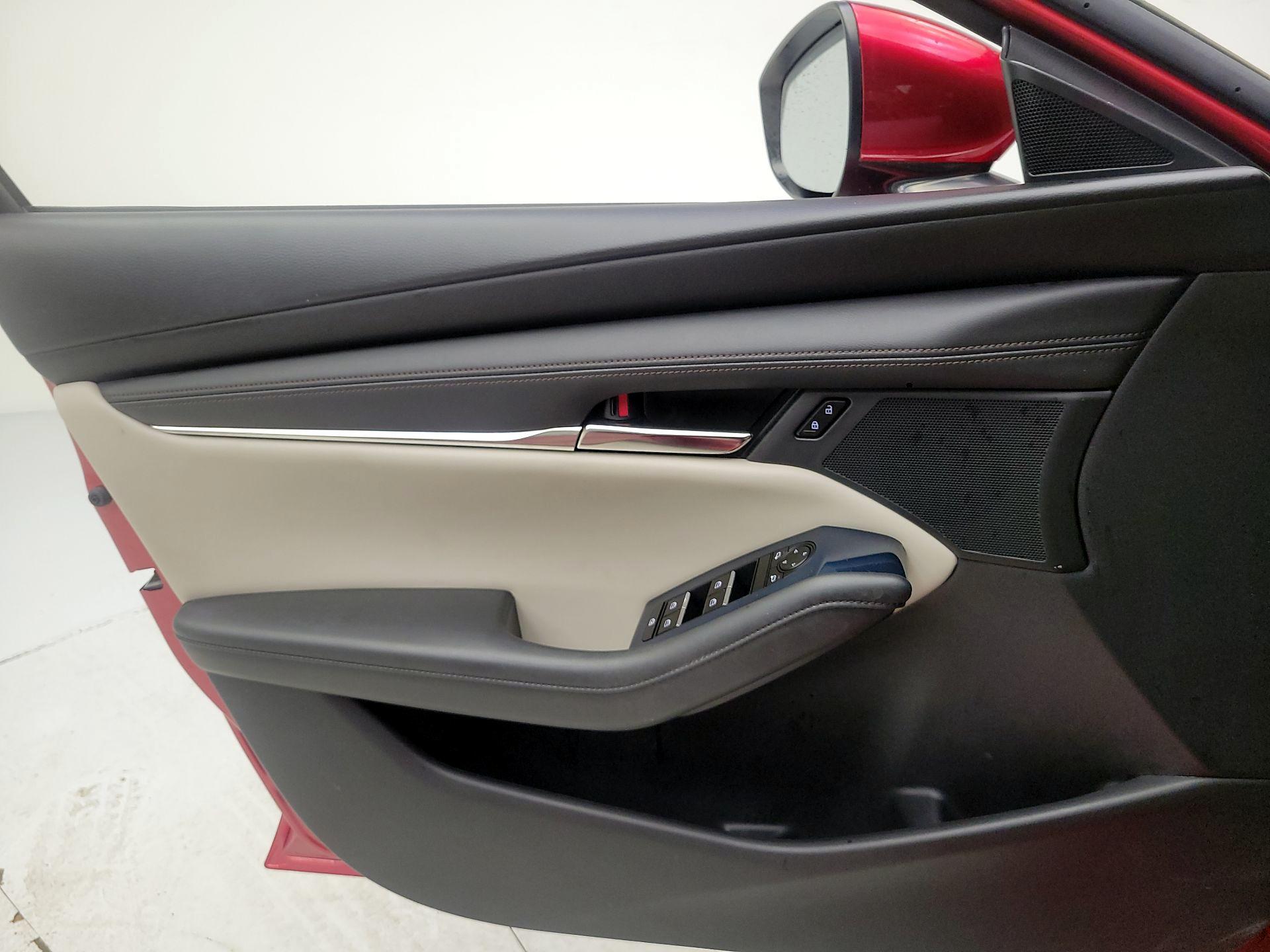Thumbnail: 2019 Mazda Mazda3 - 12