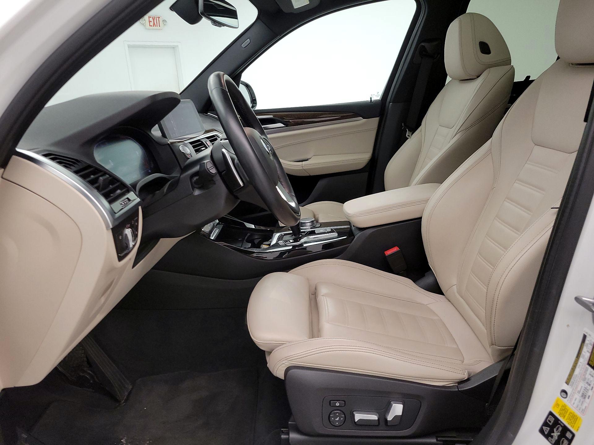 Thumbnail: 2021 BMW X3 - 11