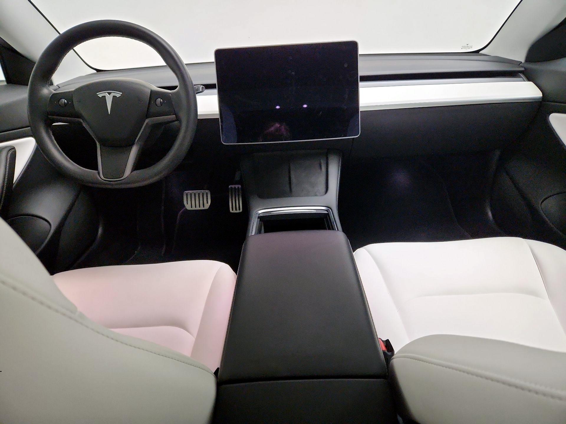 Thumbnail: 2021 Tesla Model 3 - 9