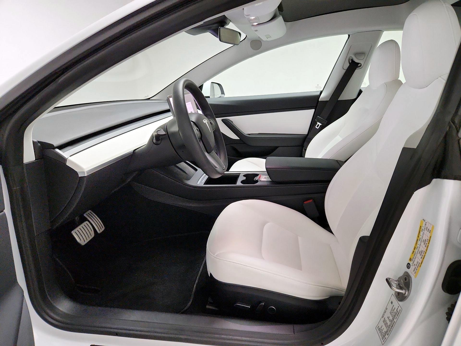 Thumbnail: 2021 Tesla Model 3 - 11