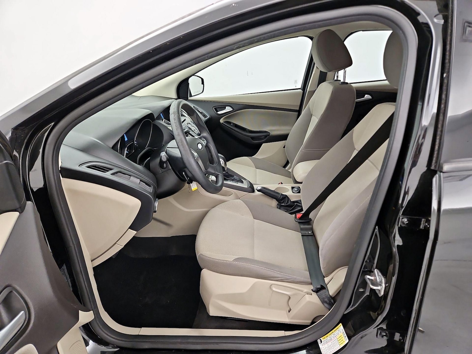 2014 Ford Focus SE - Photo 12