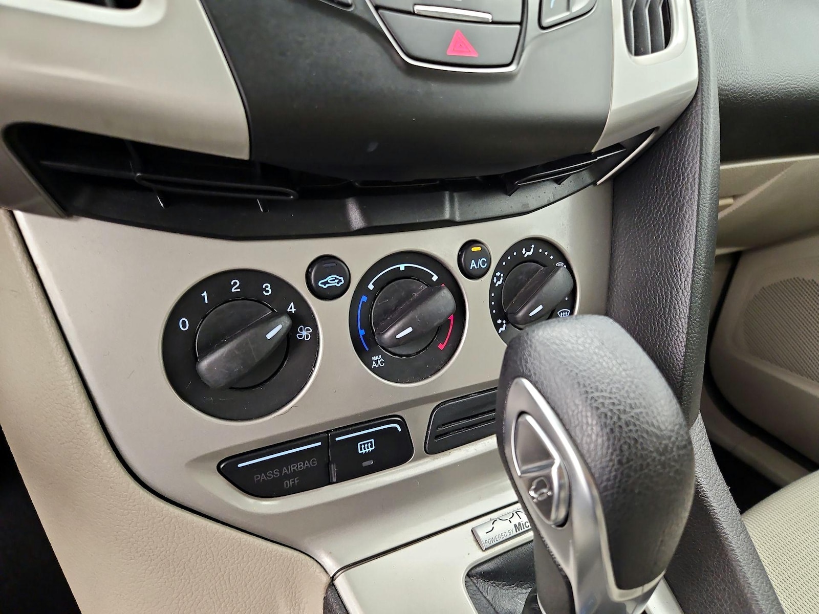 2014 Ford Focus SE - Photo 15