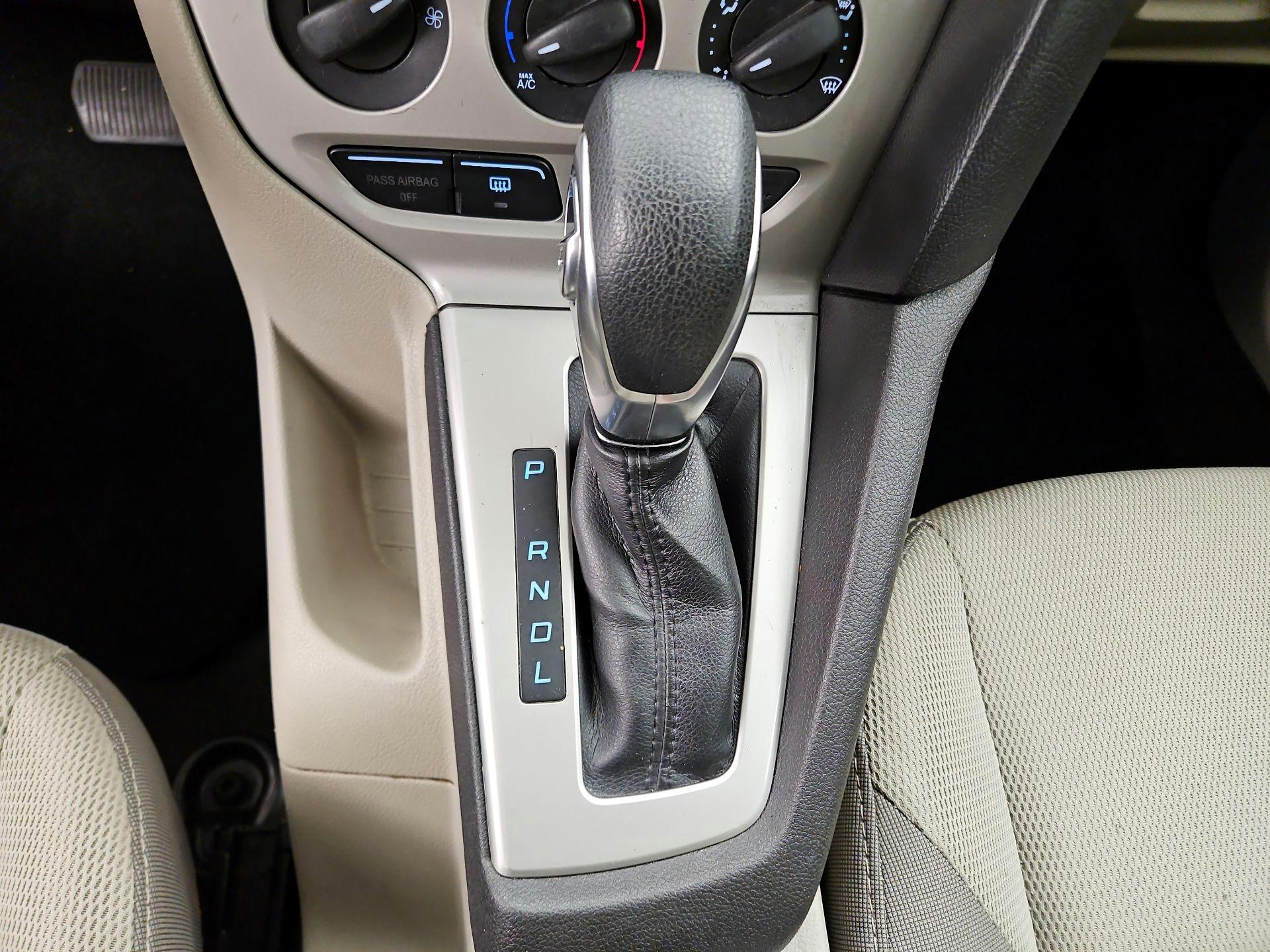 Thumbnail: 2014 Ford Focus - 15