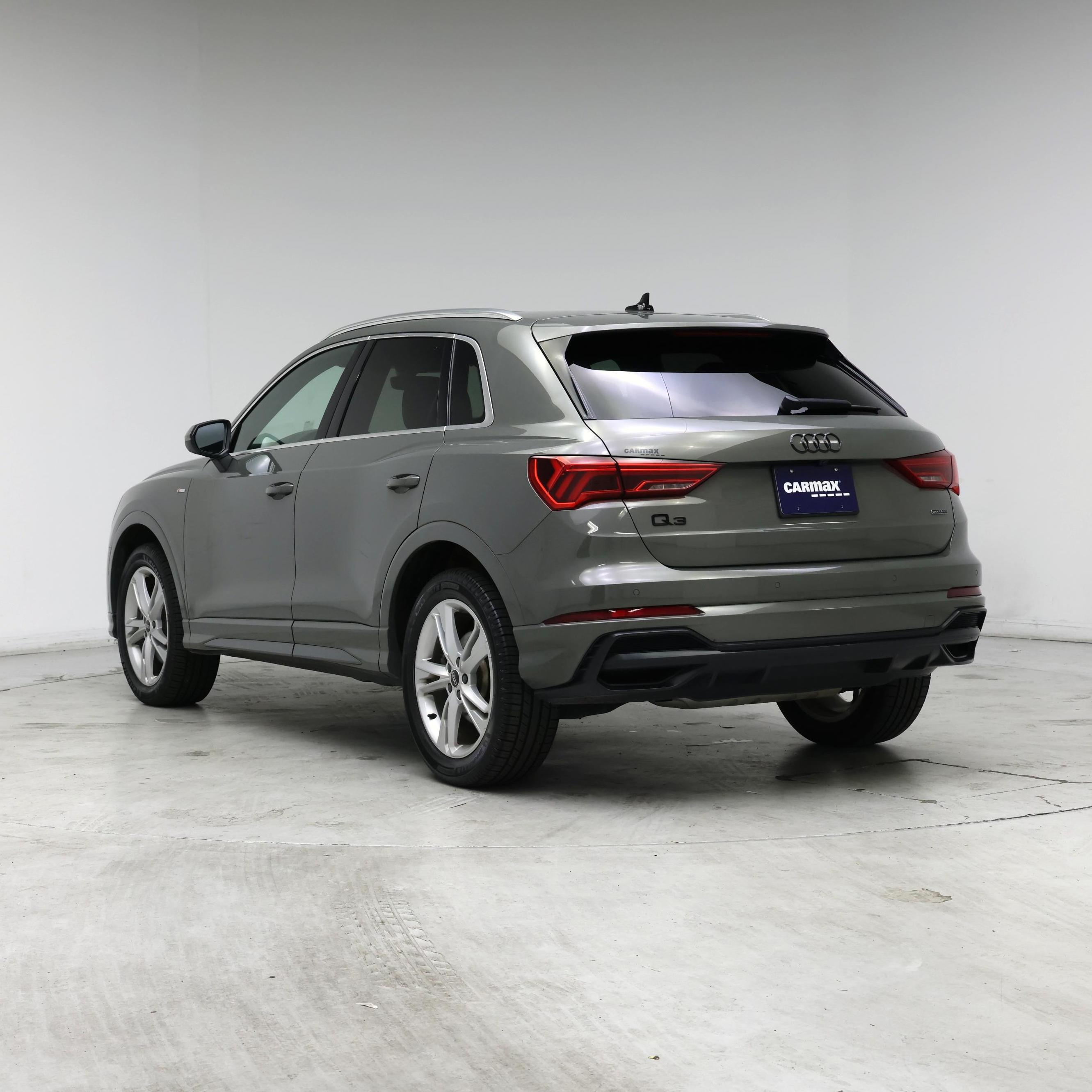 Thumbnail: 2022 Audi Q3 - 2