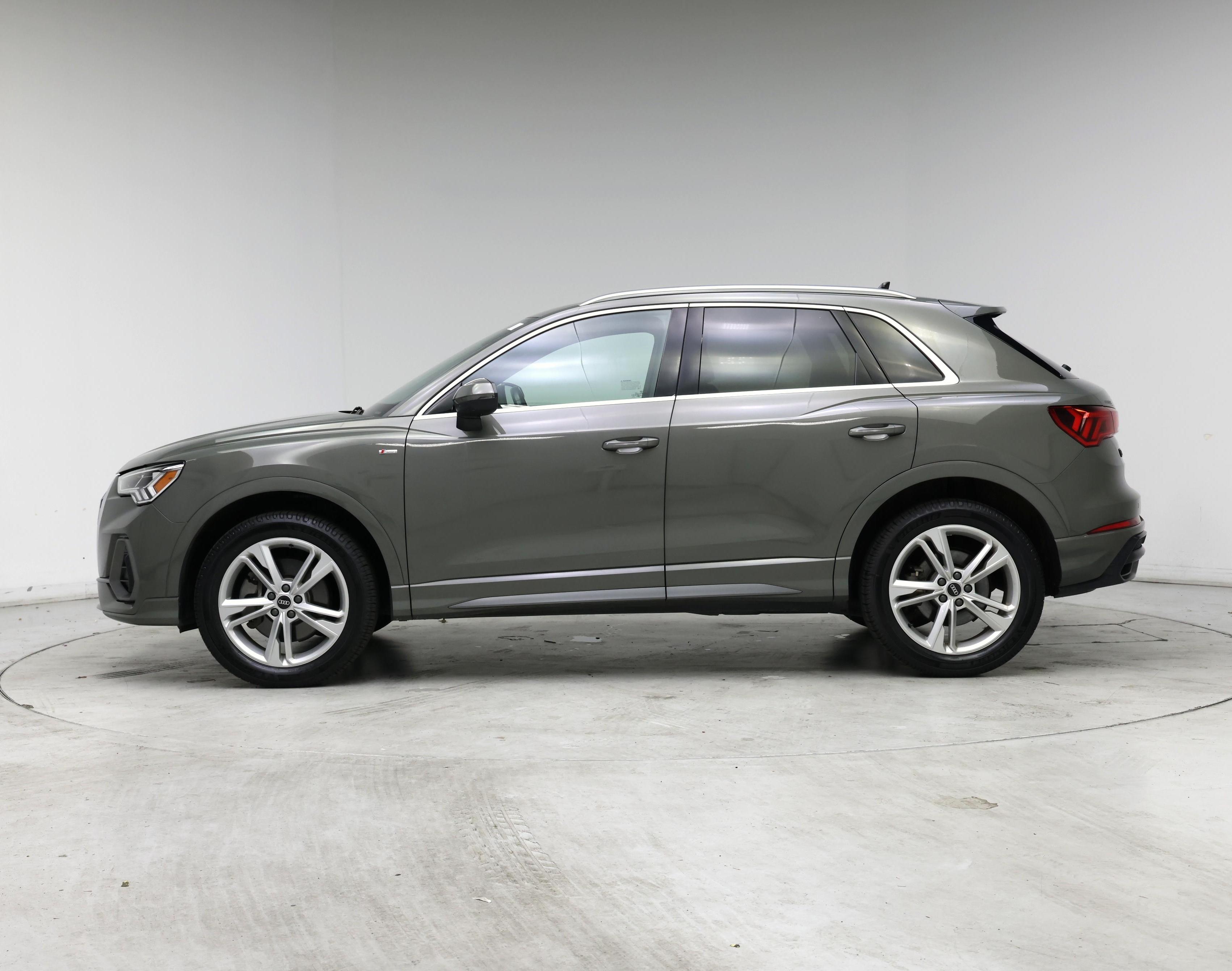 Thumbnail: 2022 Audi Q3 - 3