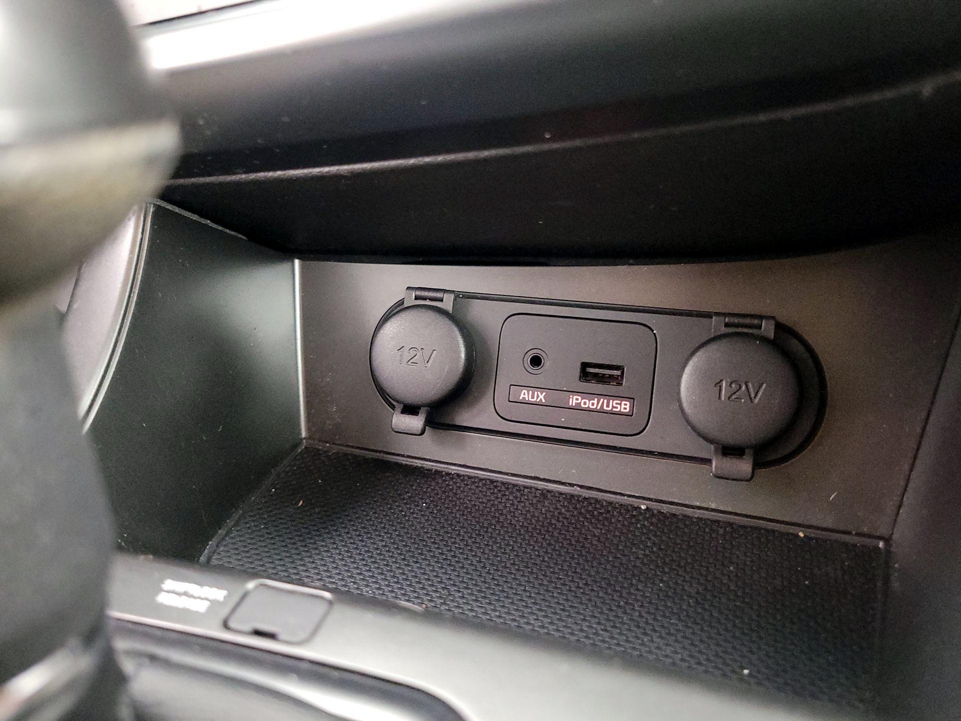 Thumbnail: 2015 Kia Optima - 17
