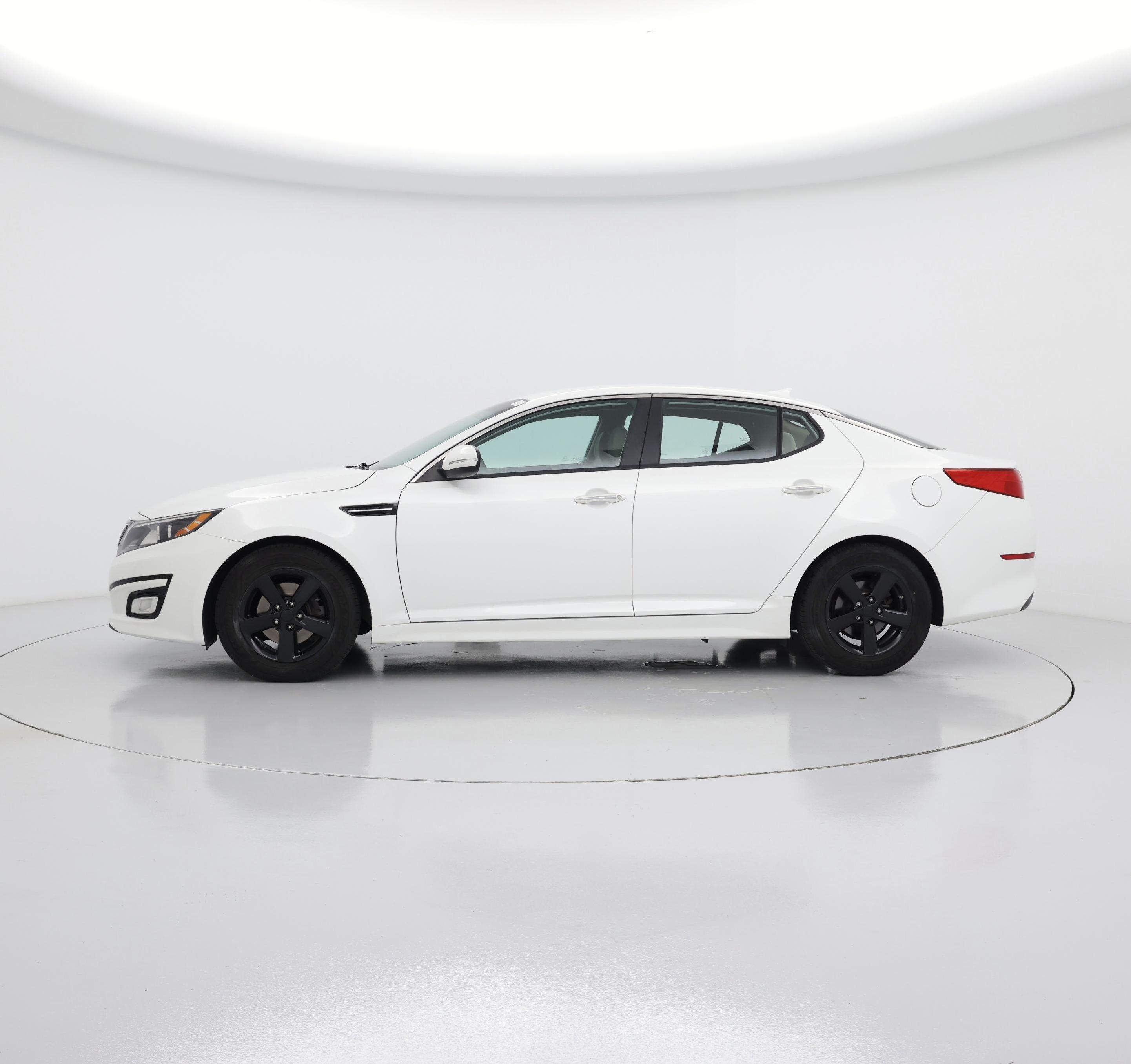 Thumbnail: 2015 Kia Optima - 3