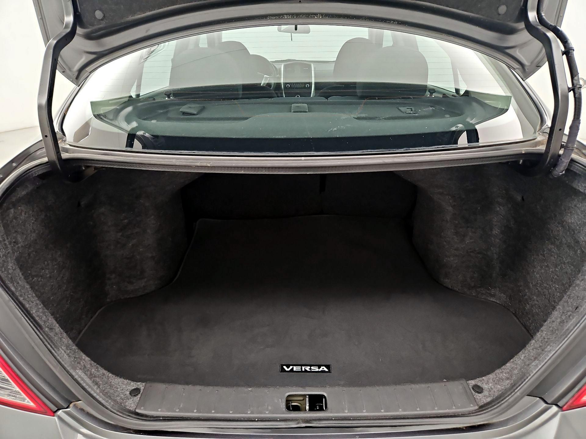 Thumbnail: 2018 Nissan Versa - 19