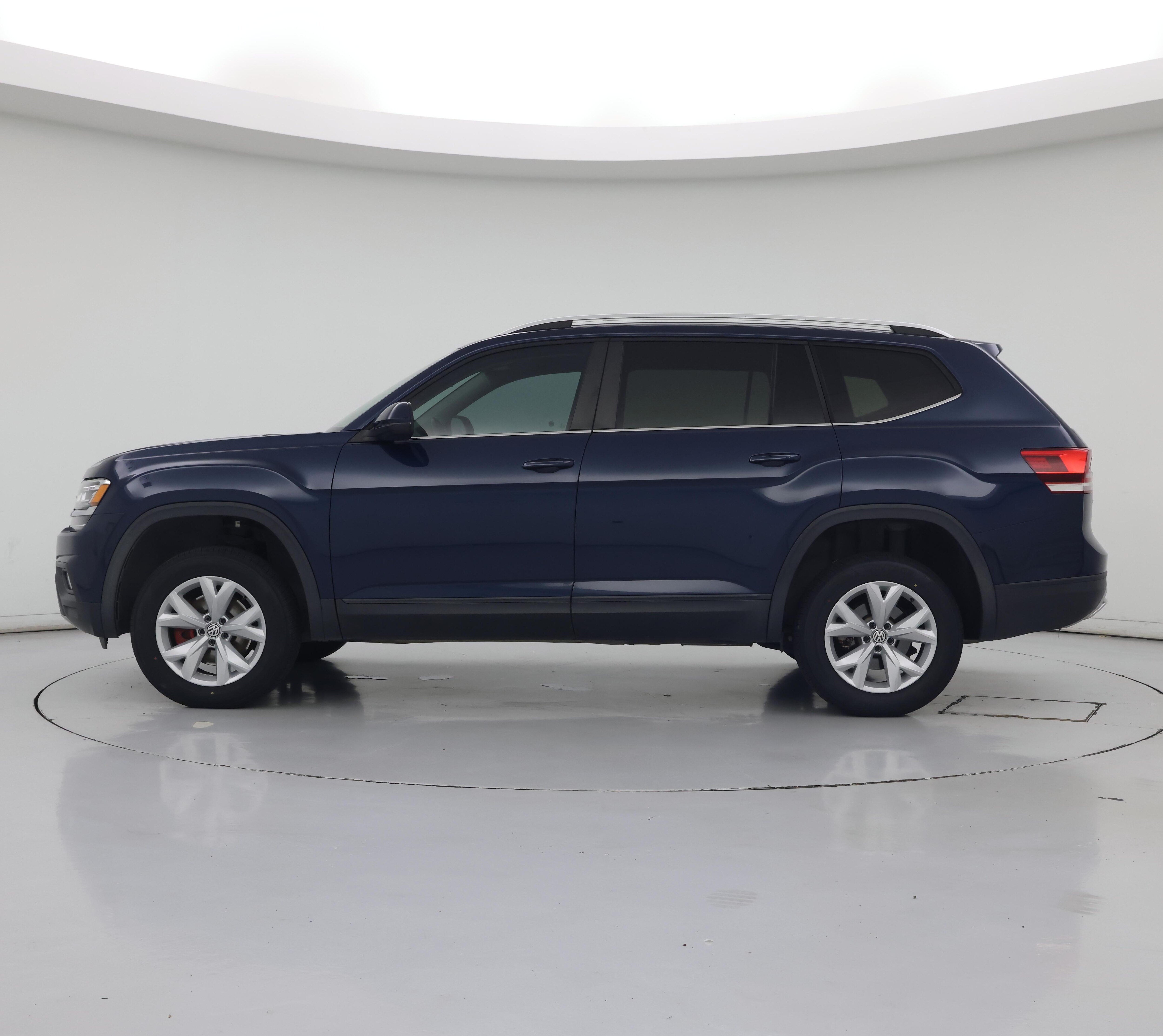 Thumbnail: 2018 Volkswagen Atlas - 3